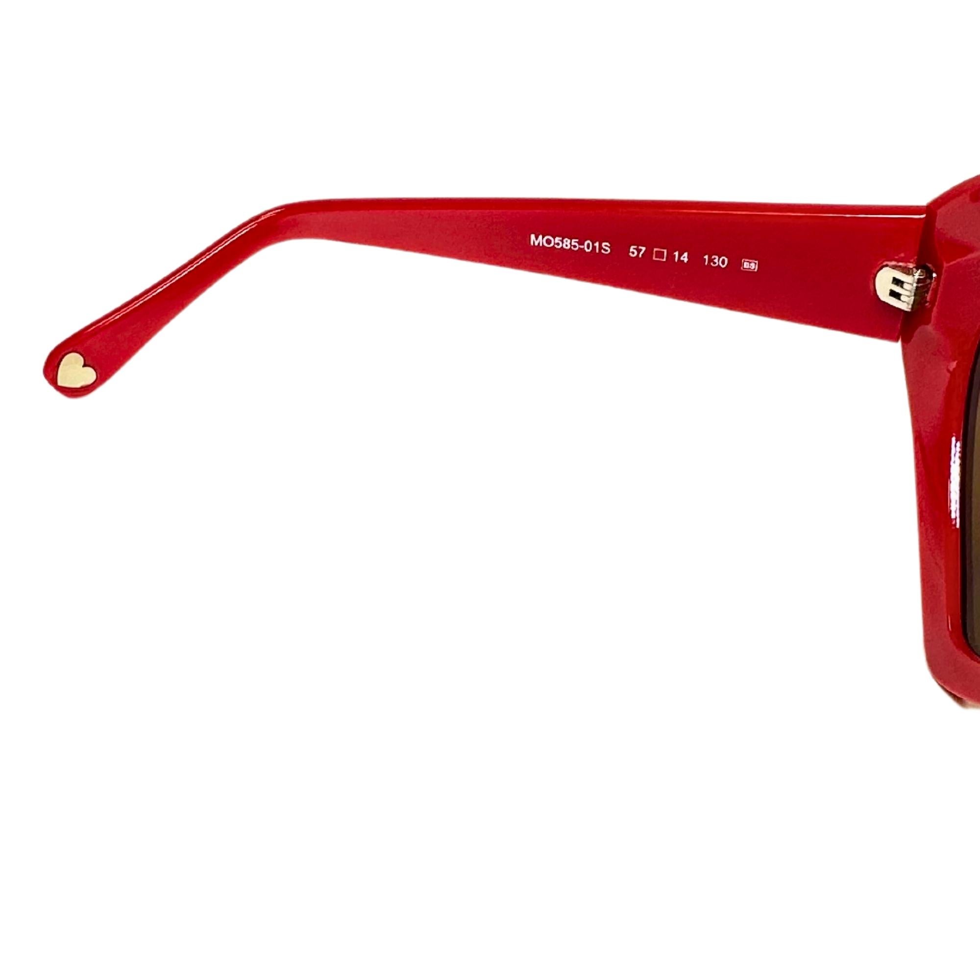 Moschino Retro Red Love Heart Shaped Sunglasses (MO585-01S) In Good Condition In Montreal, Quebec