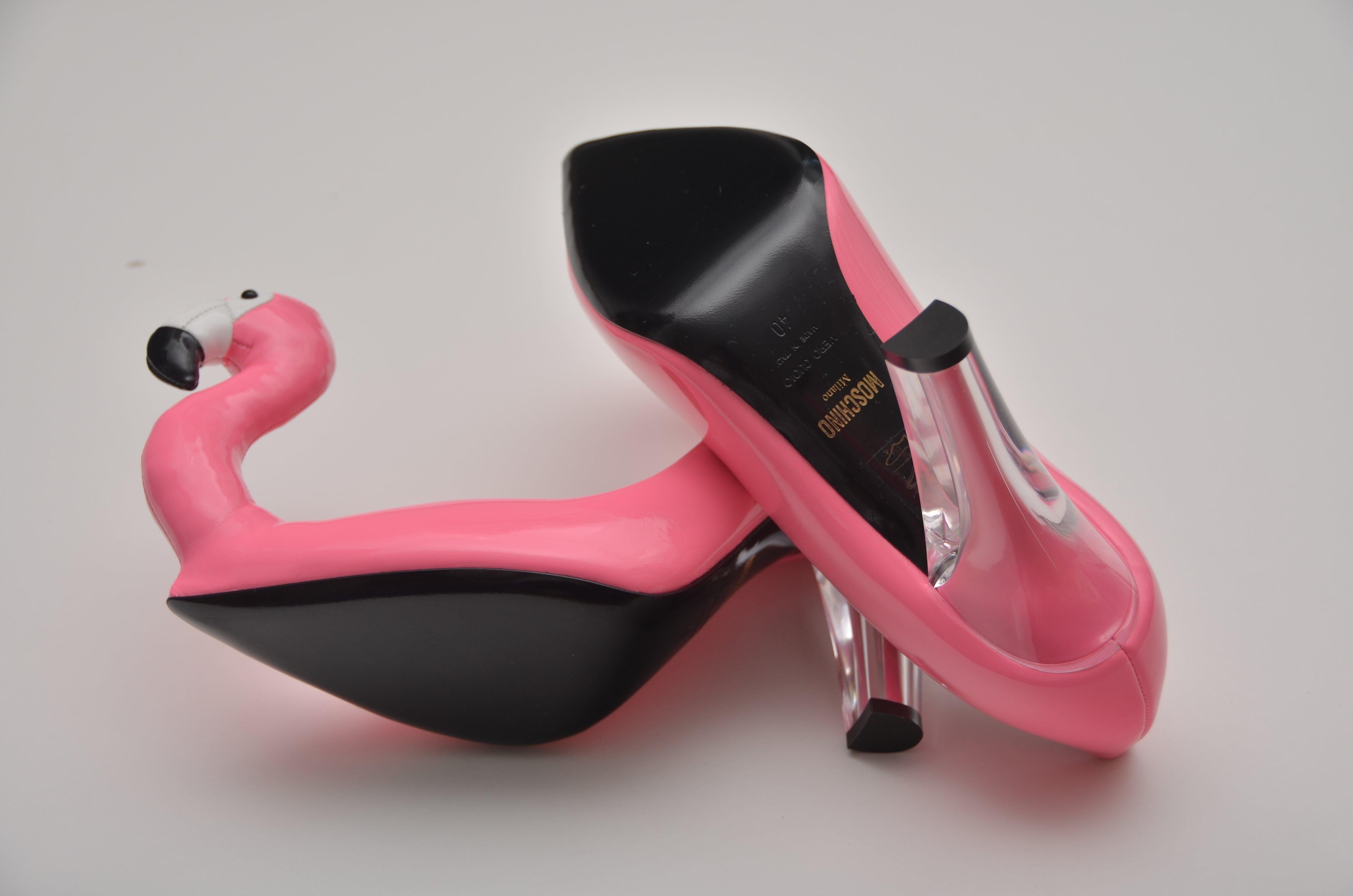 Moschino  Laufsteg Jeremy Scott  Inflatable Flamingo-Schuhe in Rosa  Größe 40   NEU  im Zustand „Neu“ im Angebot in New York, NY