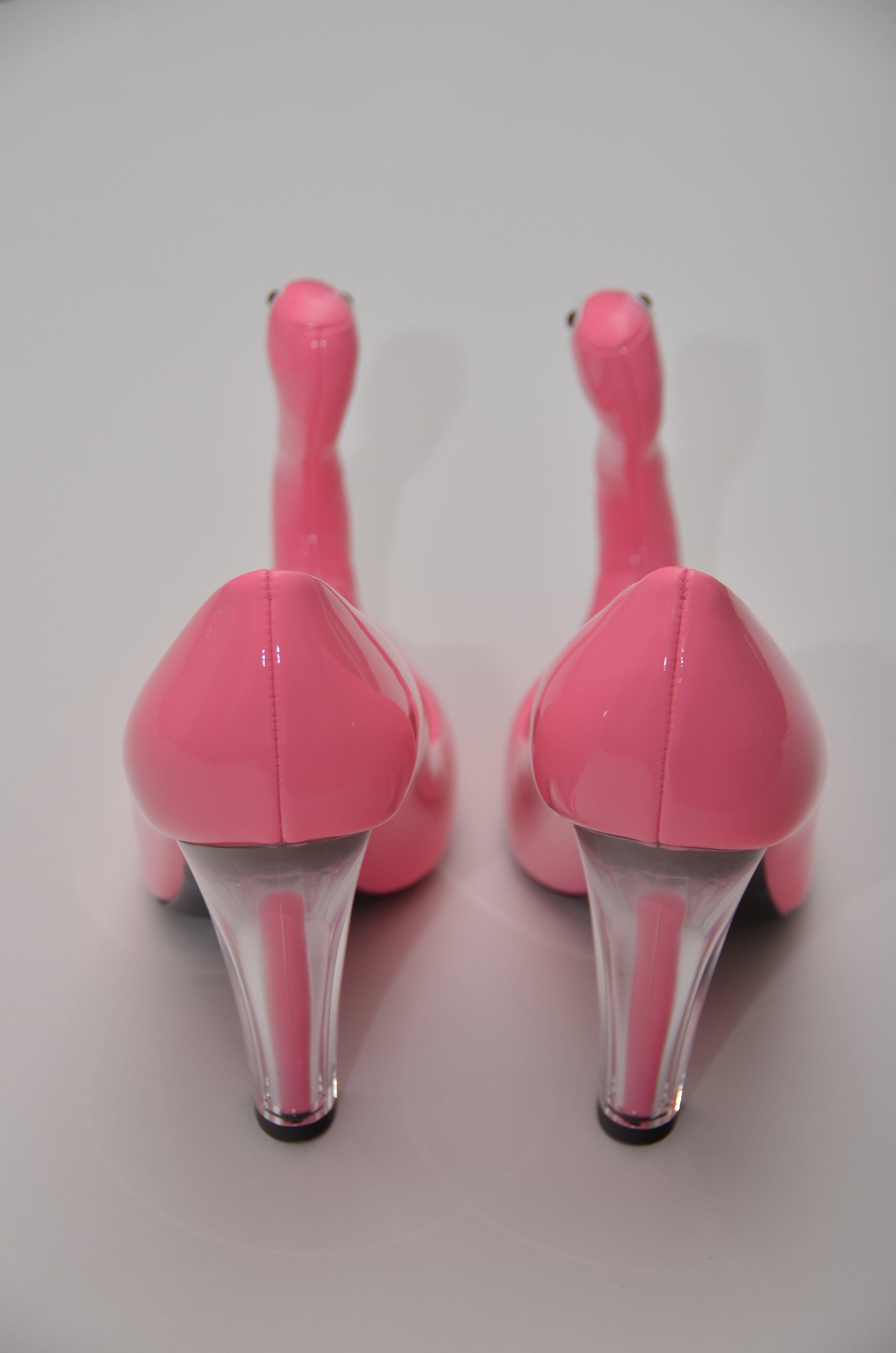 Moschino  Défilé Jeremy Scott  Chaussures flamingo inflatables roses  Taille 40   NEW  en vente 1