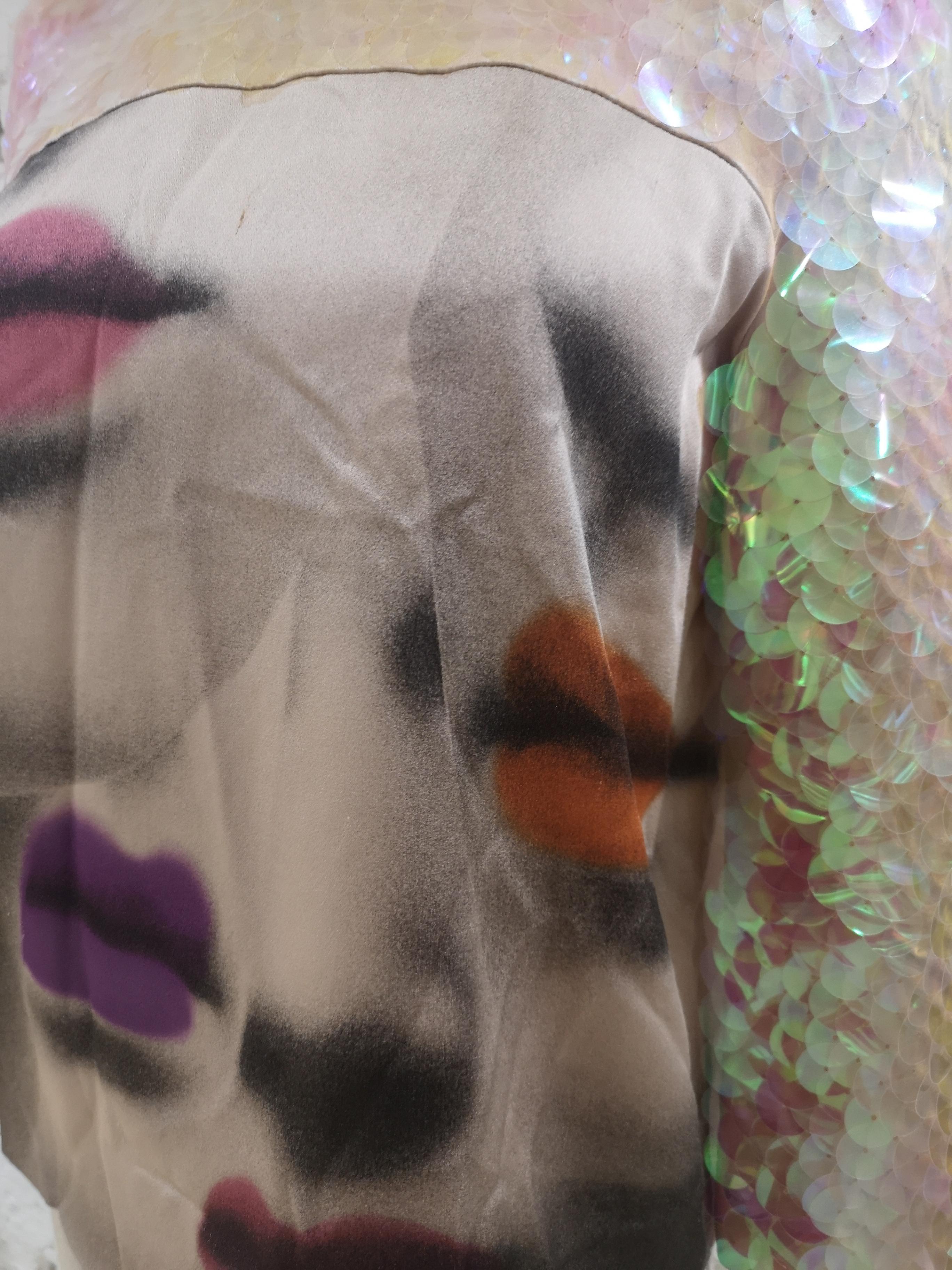 Moschino Seidenhemd mit Paillettenbesatz für den Mund im Zustand „Gut“ im Angebot in Capri, IT