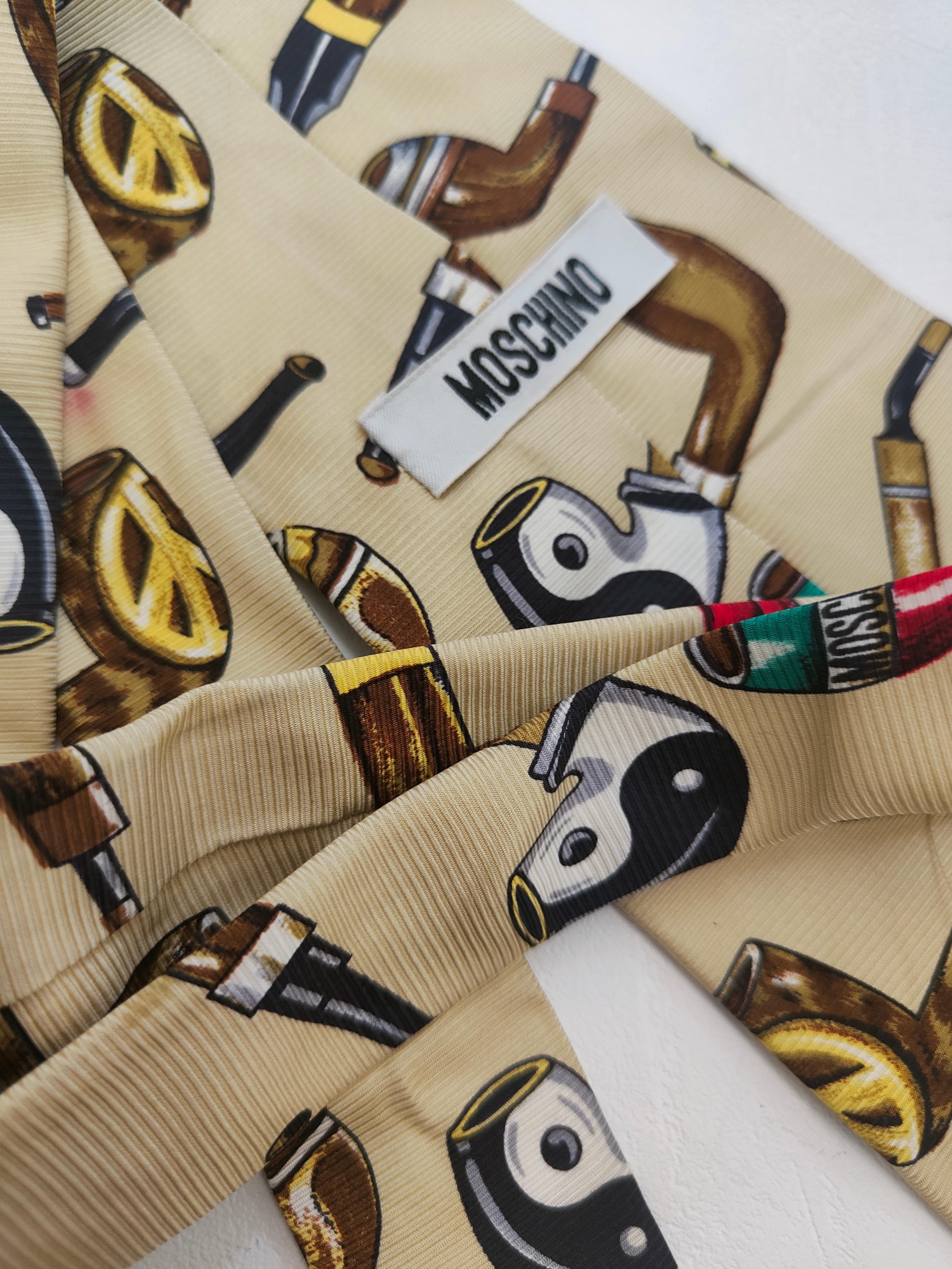 Brown Moschino silk tie For Sale