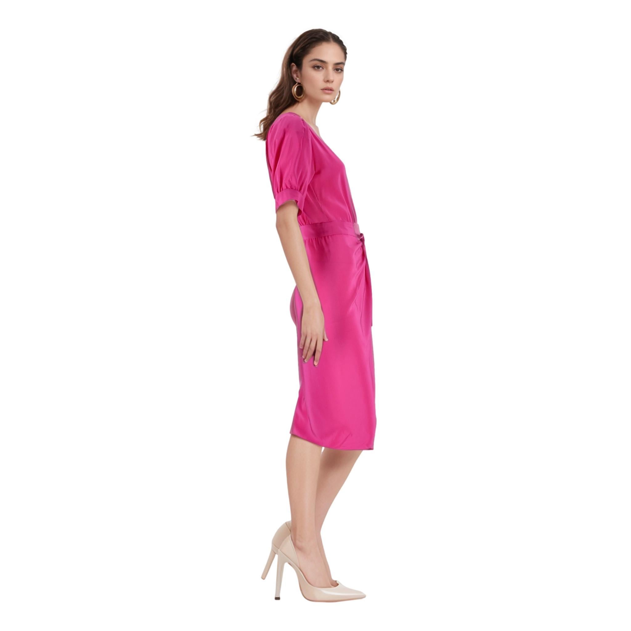 Moschino Wickelkleid aus Seide (Pink) im Angebot