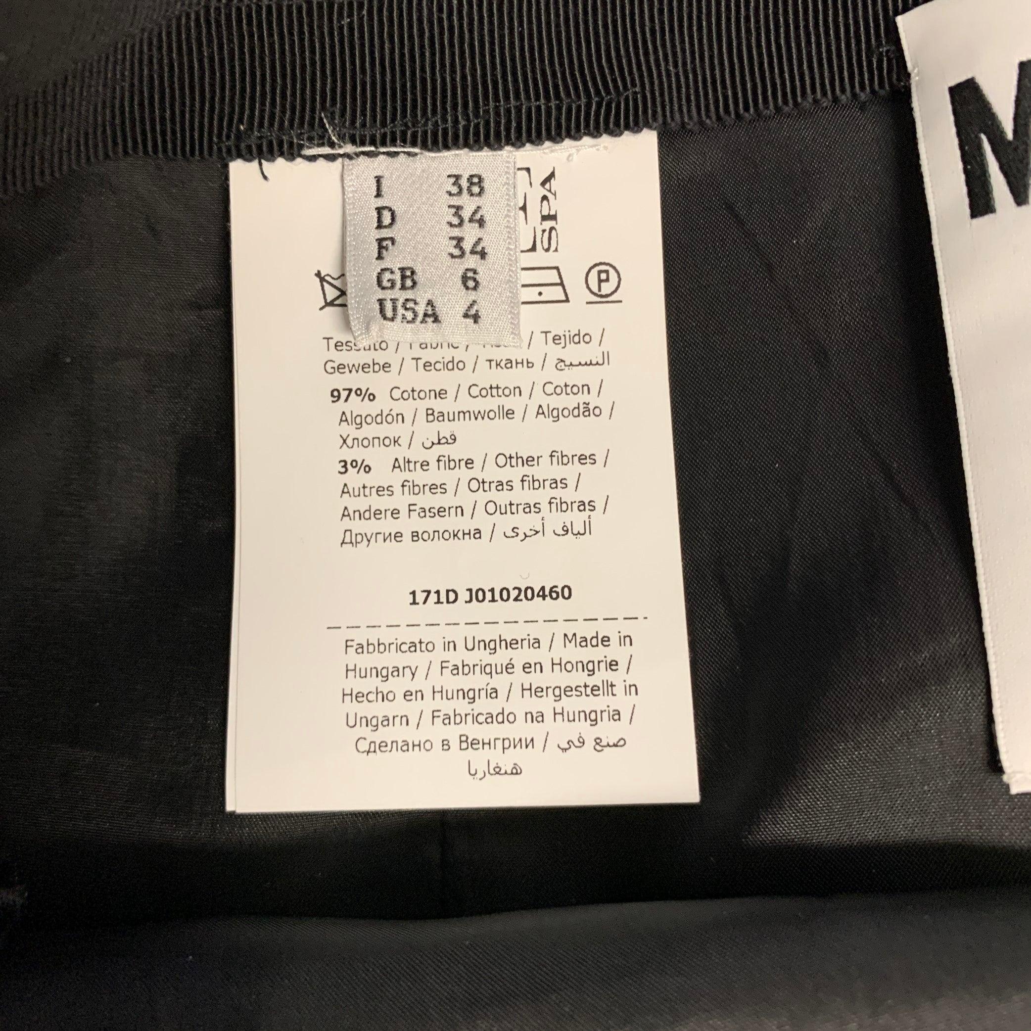 MOSCHINO Size 4 Black Yellow Cotton Blend Print Scalloped Skirt For Sale 1
