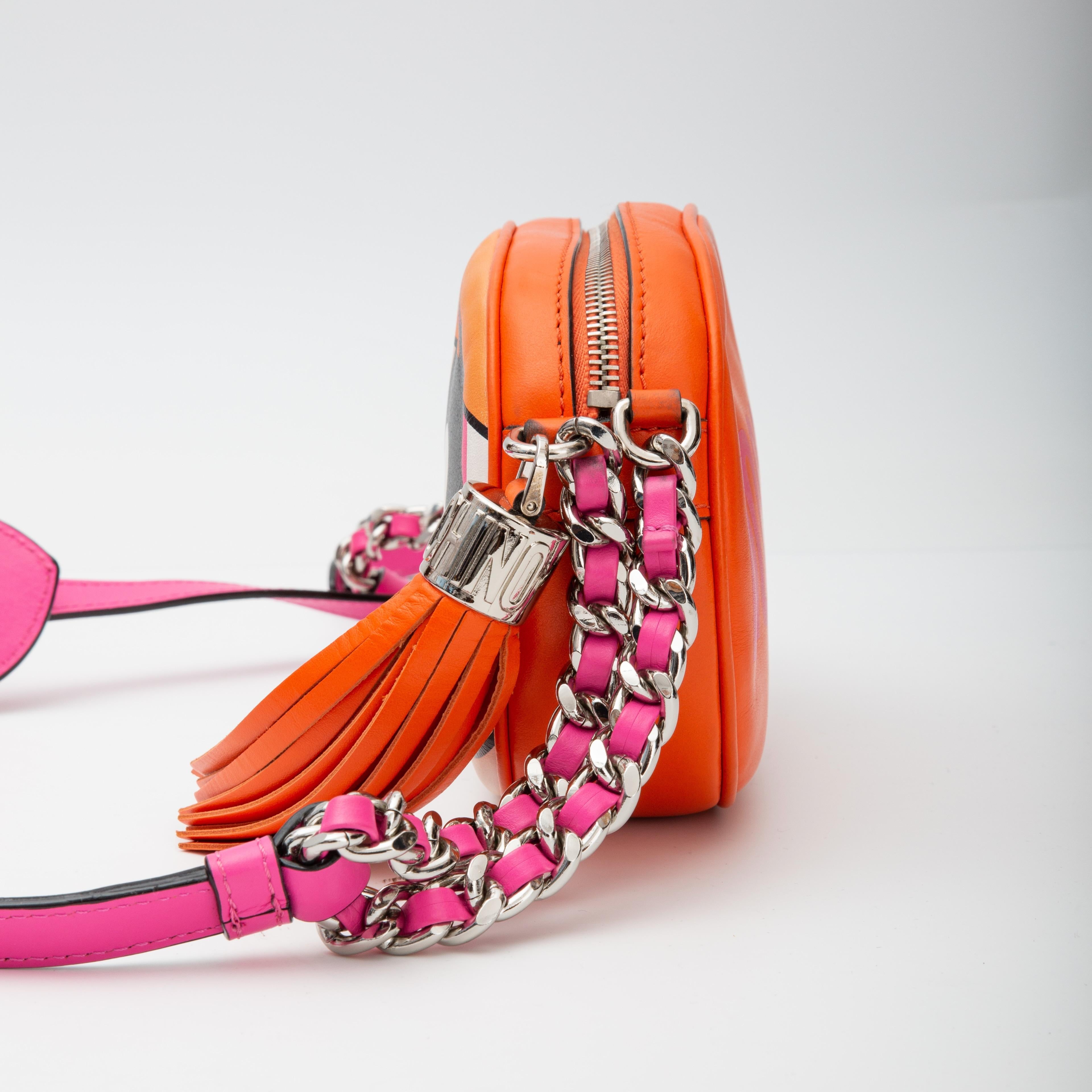 Moschino SS16 Powerpuff Girls Collection Blossom Crossbody Bag (2016) In Good Condition In Montreal, Quebec