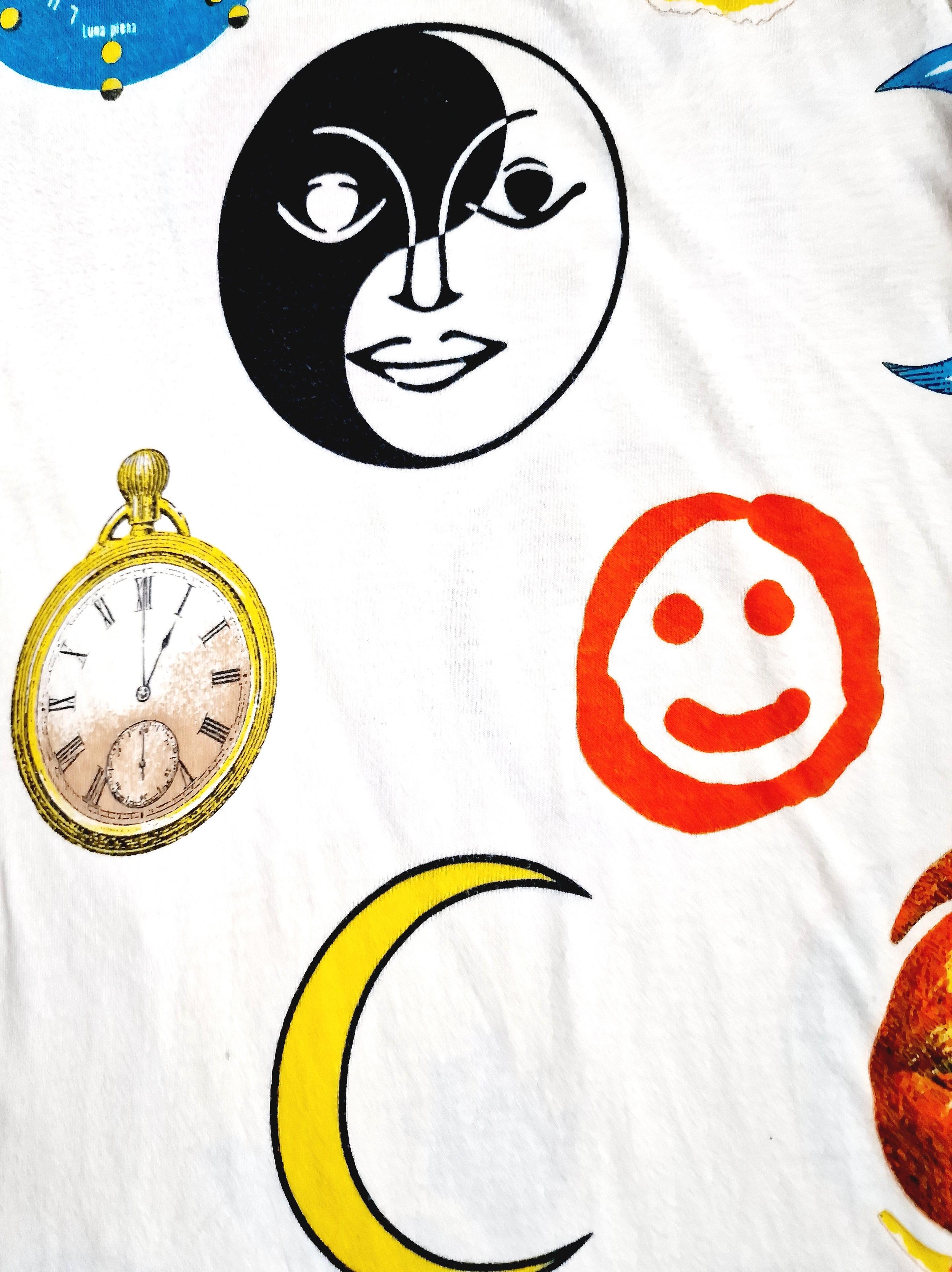 Moschino Symbol Round Moon Sun Peace Money Smily Jin Jang Medium Top Tee T-shirt For Sale 1