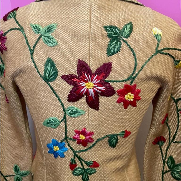 Women's Moschino Tan Woven Straw Blazer Floral For Sale