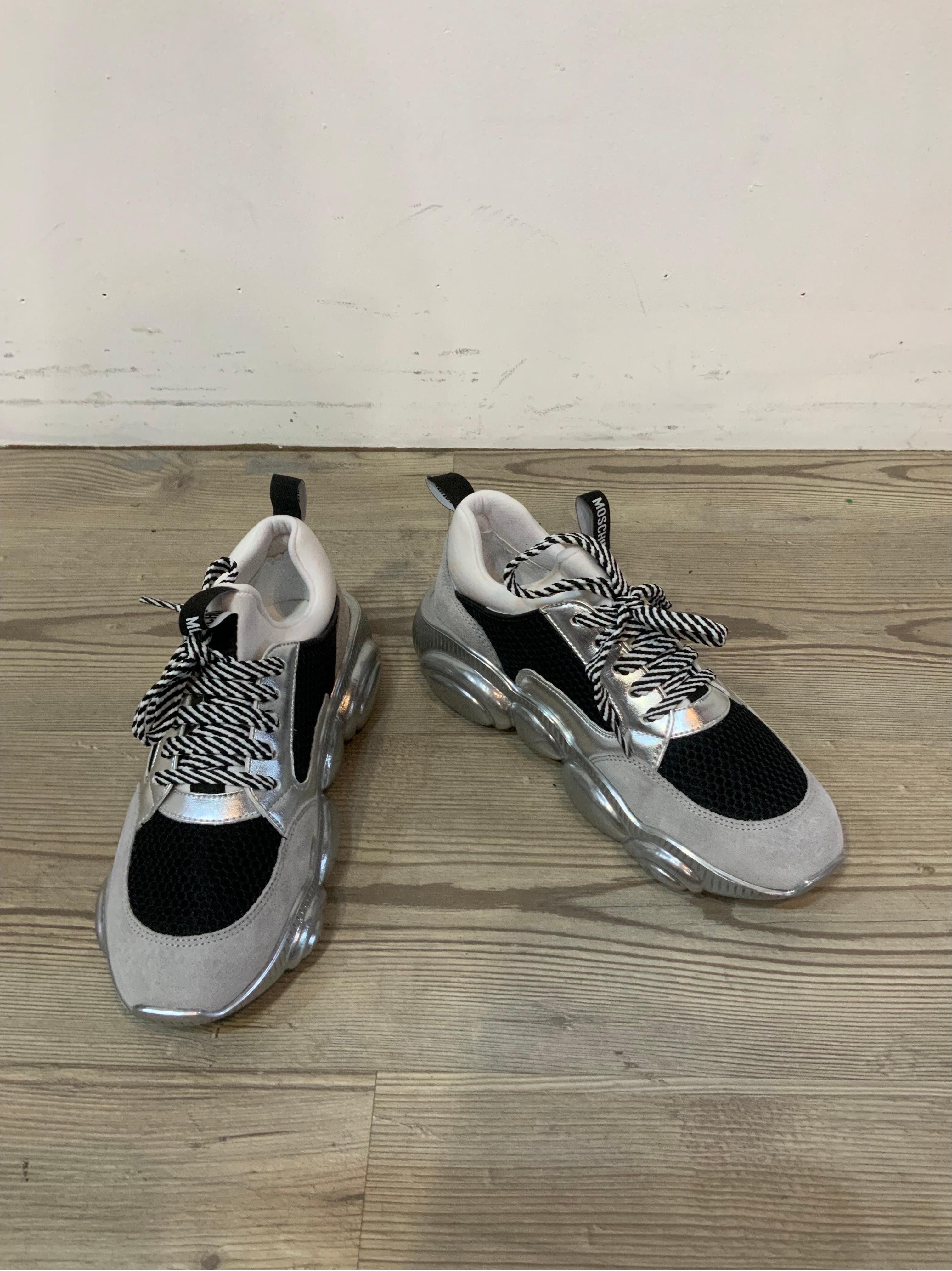 Zapatillas Moschino Oso de peluche en Excelente Estado en Carnate, IT