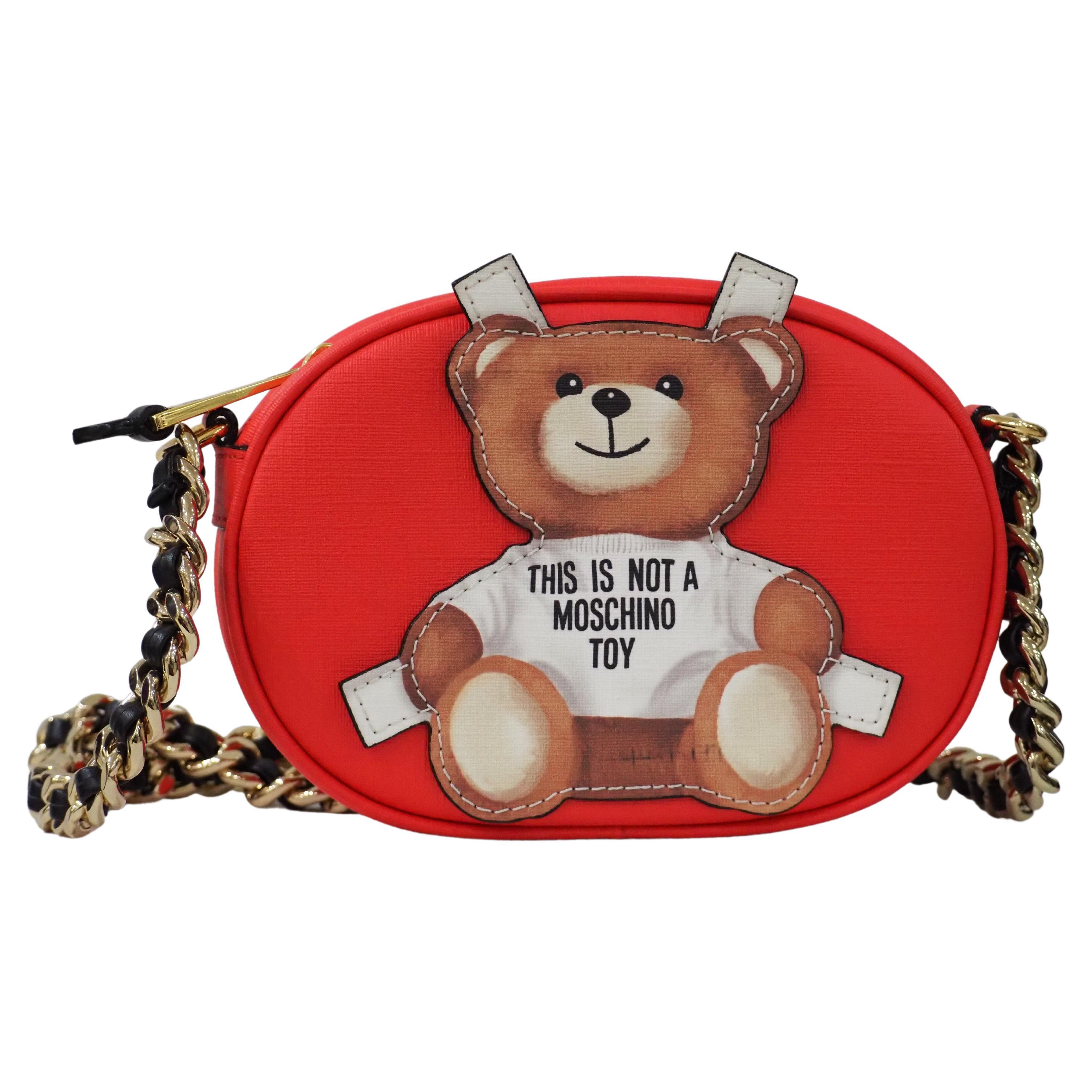 Moschino This is not a Moschino Toy red leather shoulder bag For Sale