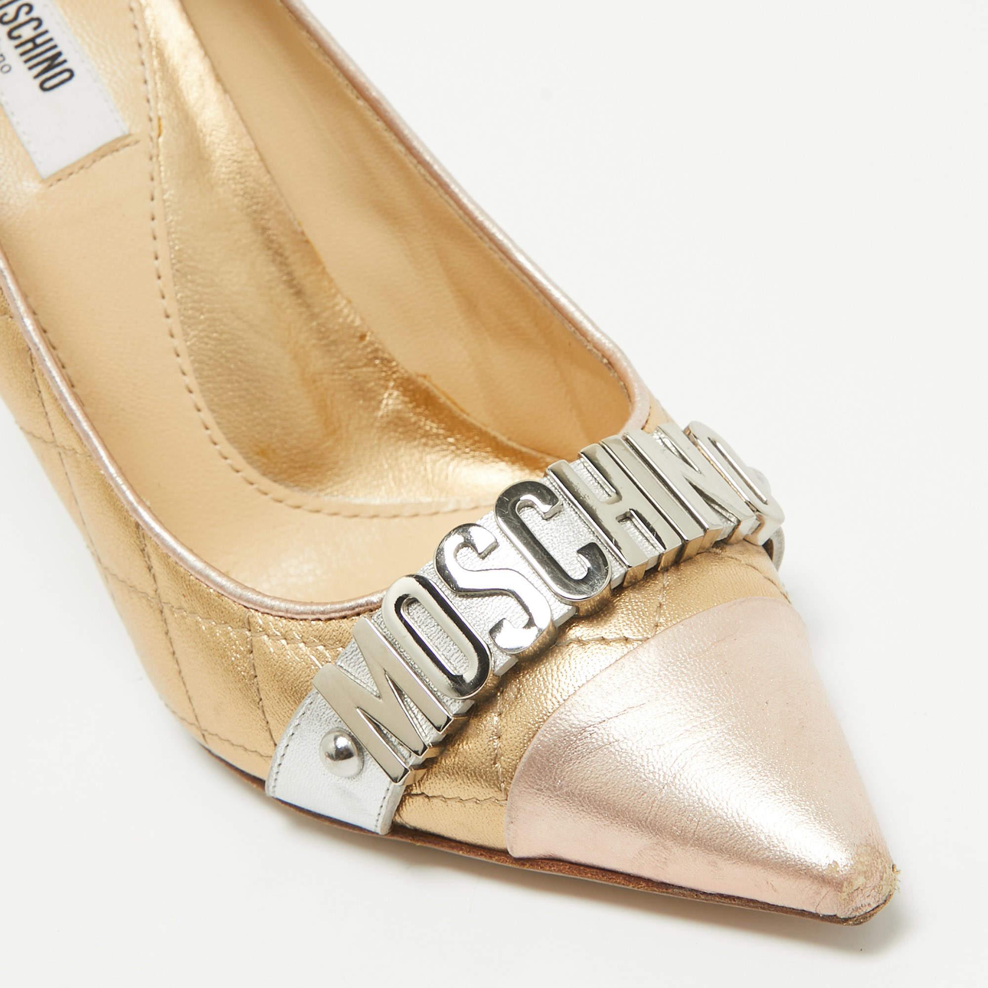 Moschino Pumps in pelle trapuntata tricolore con logo misura 36 in vendita 2