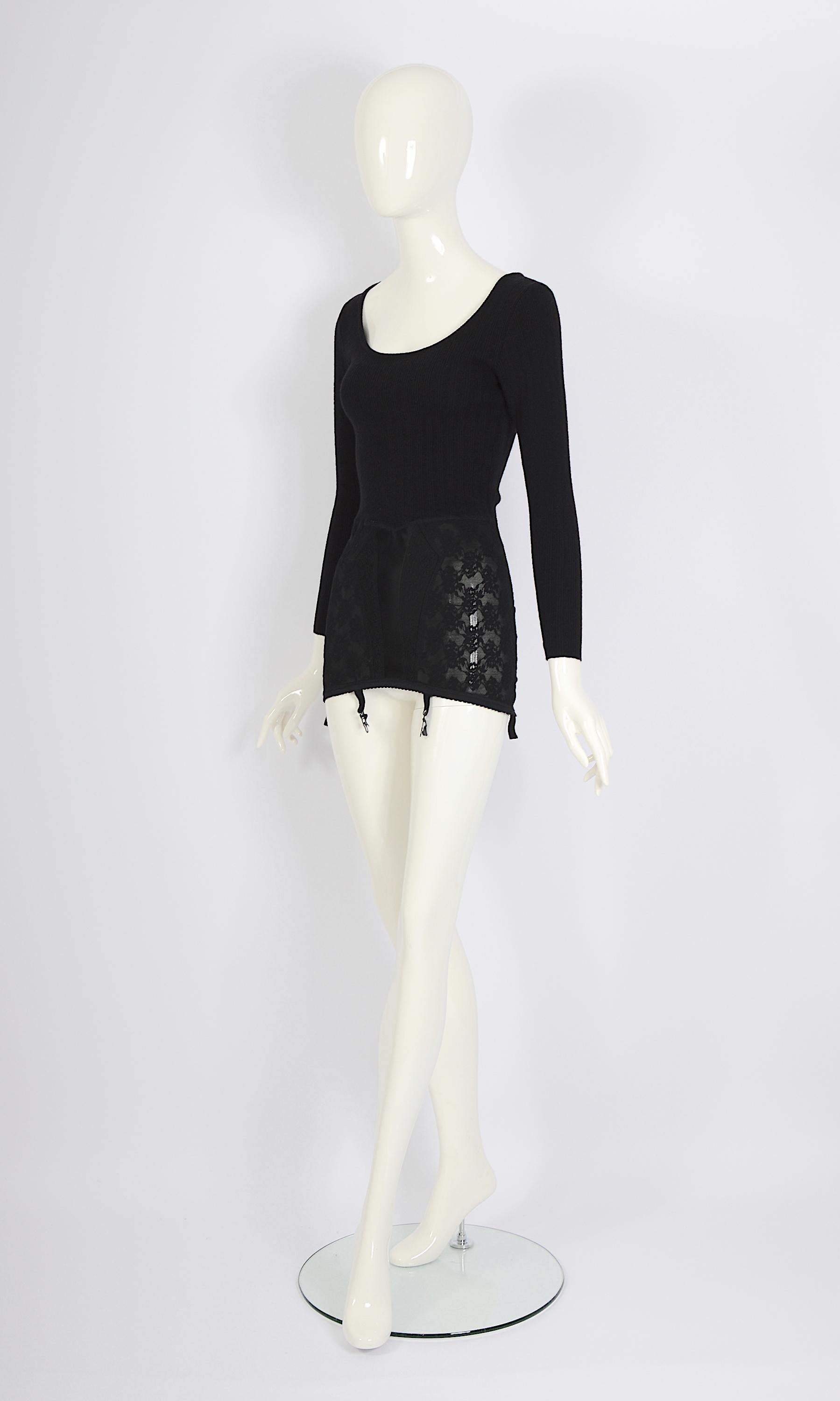 Moschino vintage 1980 corset attaché noir micro mini robe ou top  Excellent état - En vente à Antwerp, BE