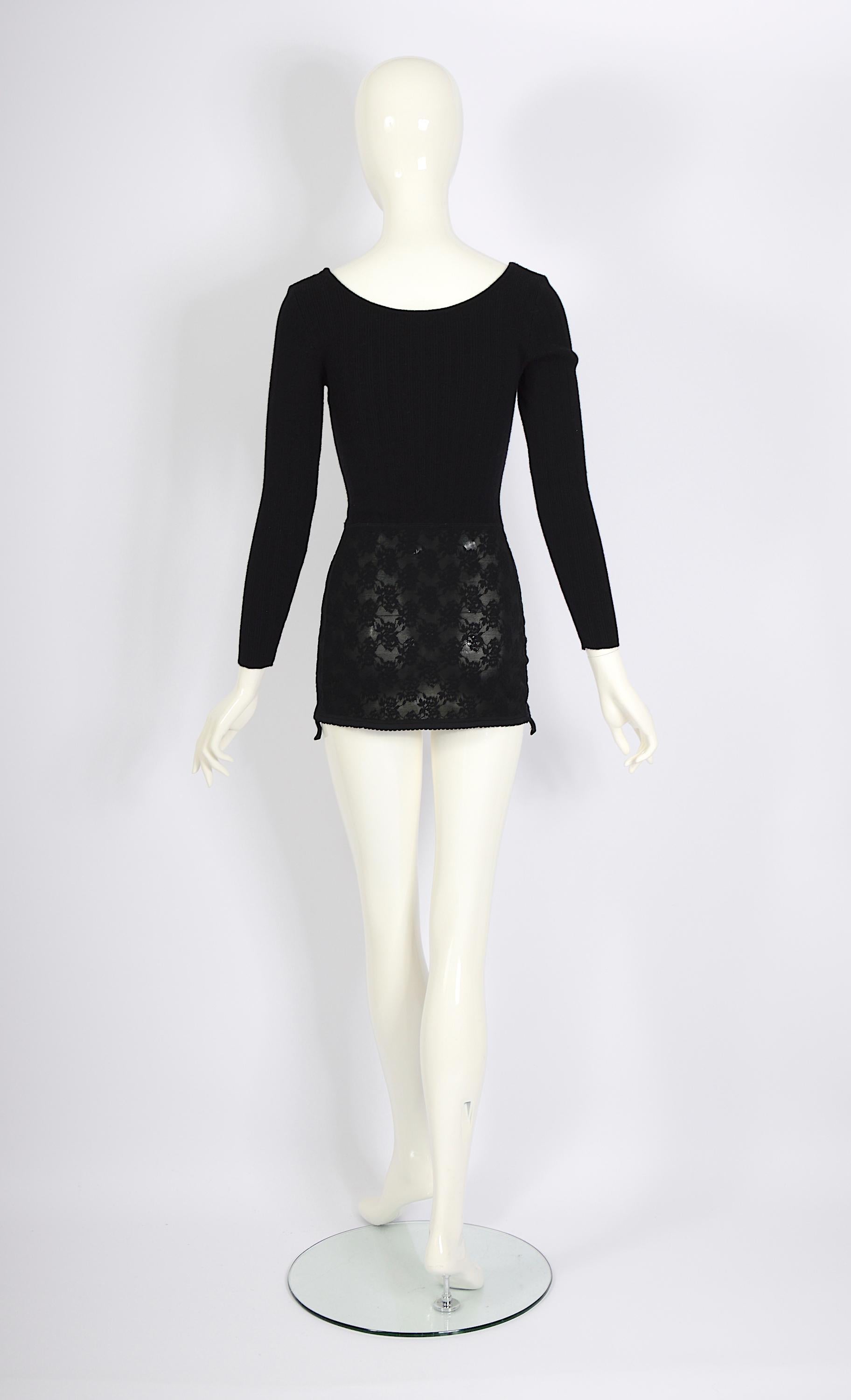 Moschino vintage 1980 corset attaché noir micro mini robe ou top  en vente 2