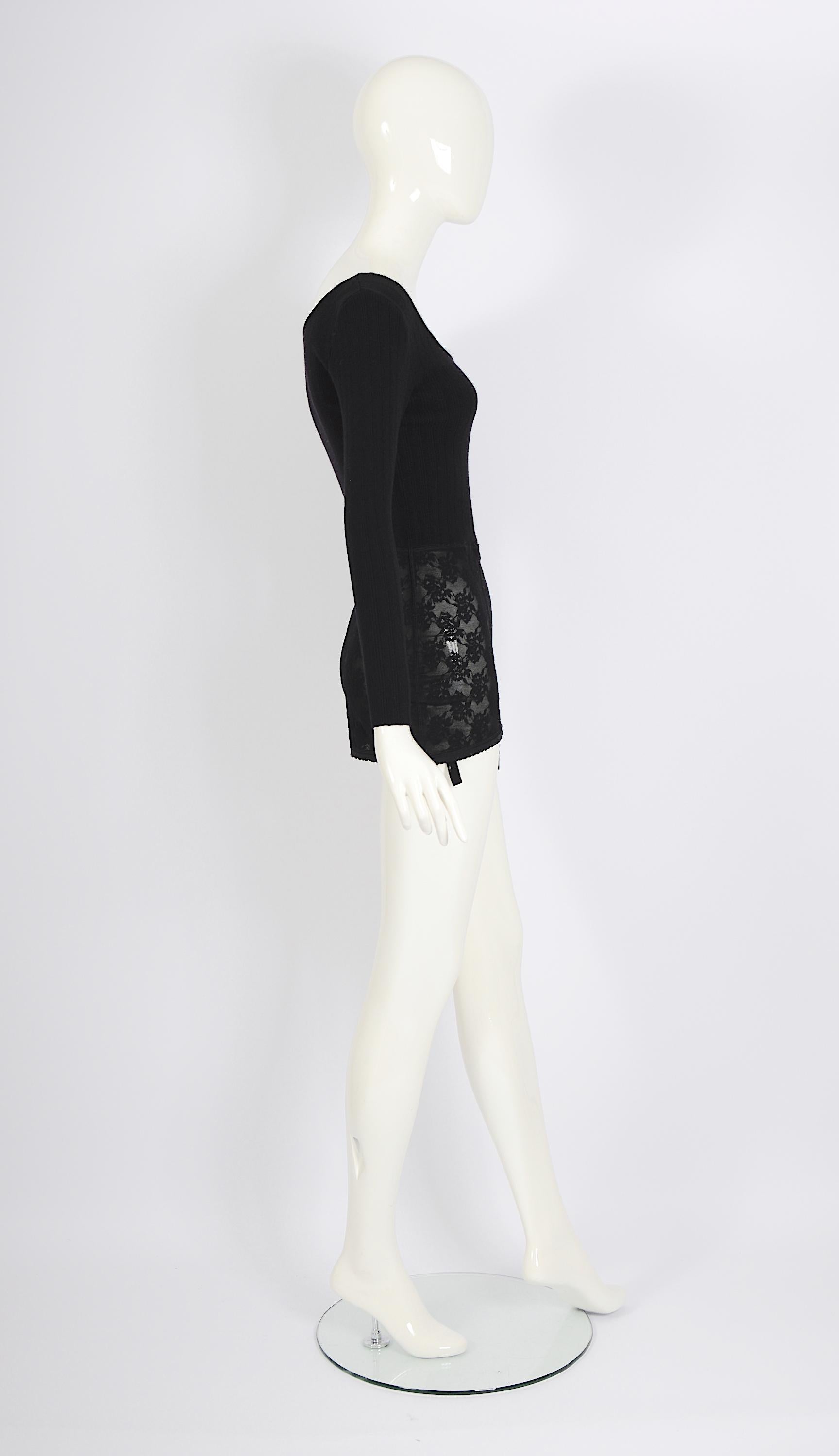 Moschino vintage 1980 corset attaché noir micro mini robe ou top  en vente 4
