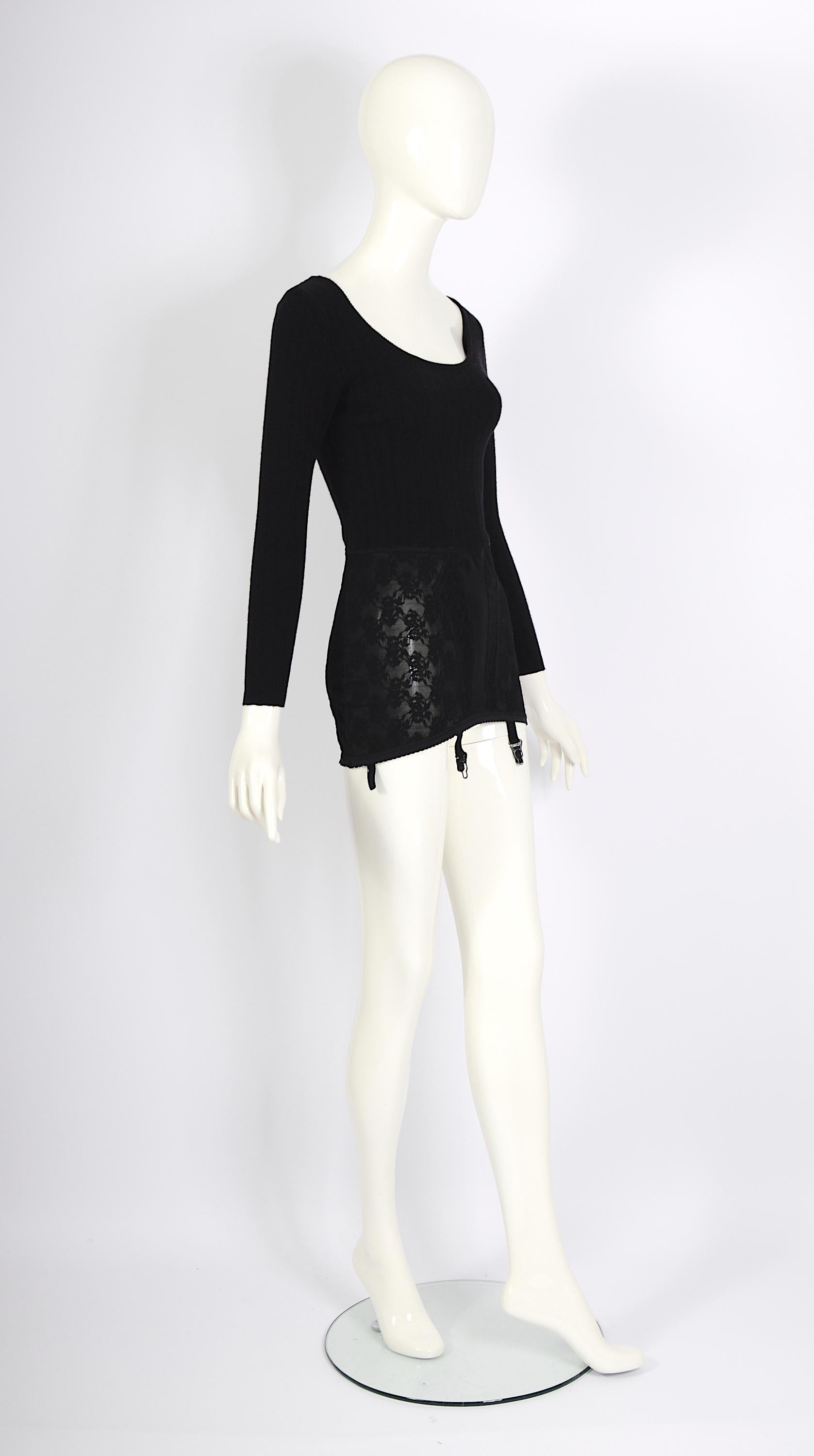 Moschino vintage 1980 corset attaché noir micro mini robe ou top  en vente 5