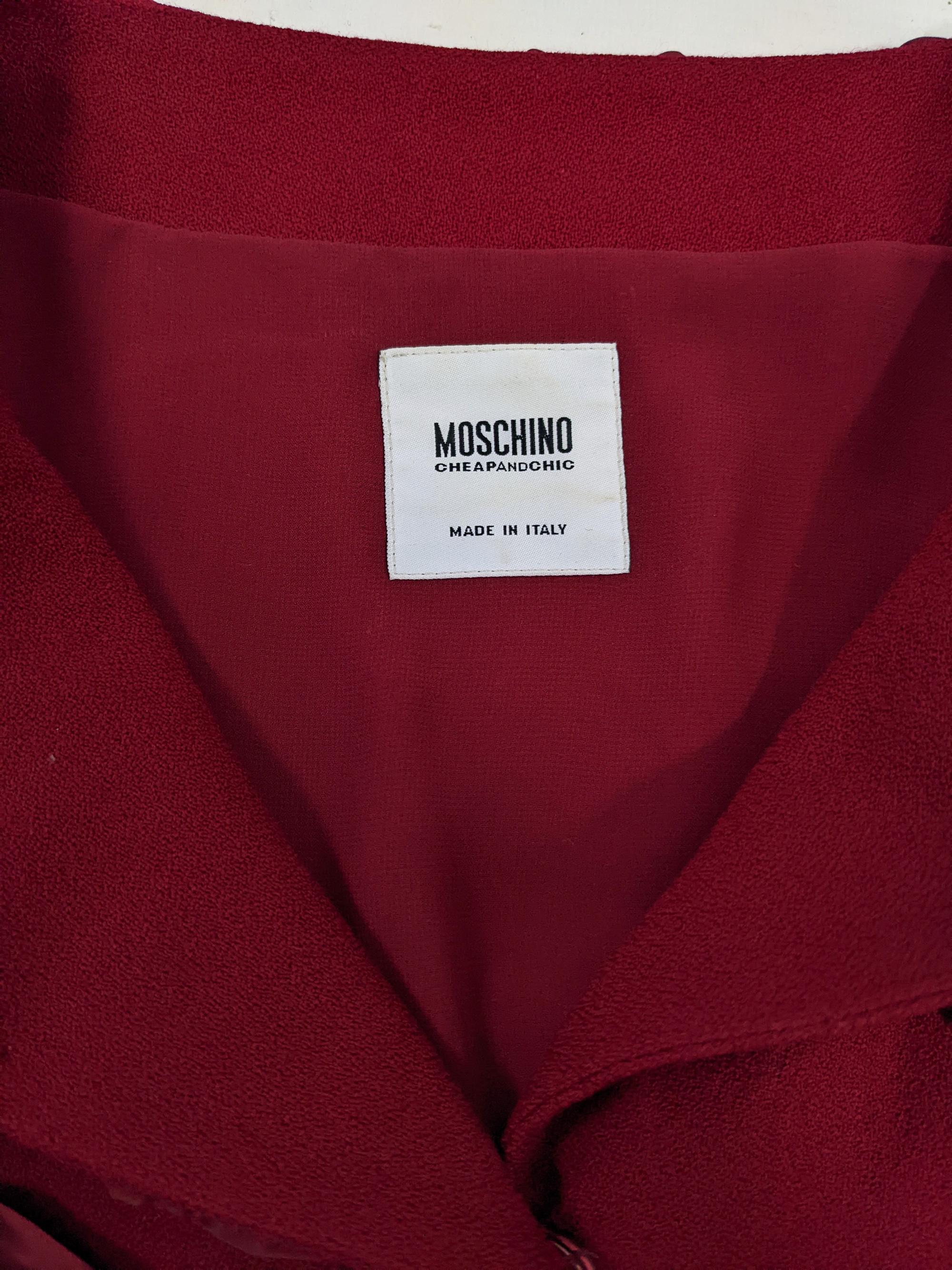 Moschino Vintage 90s Wine Red Wool Crepe Pleated Taffeta Boxy Fit Blazer Jacket For Sale 1