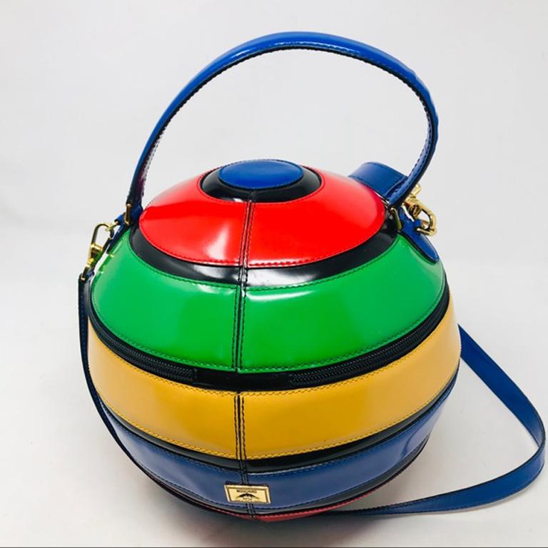 Moschino vintage beach ball striped leather bag

Museum Quality Beach Ball Bag by Moschino! It is the only one I have ever seen. This has some problems, with the handles bend to one side and some stitching having come un stitched in one 2 inch area,