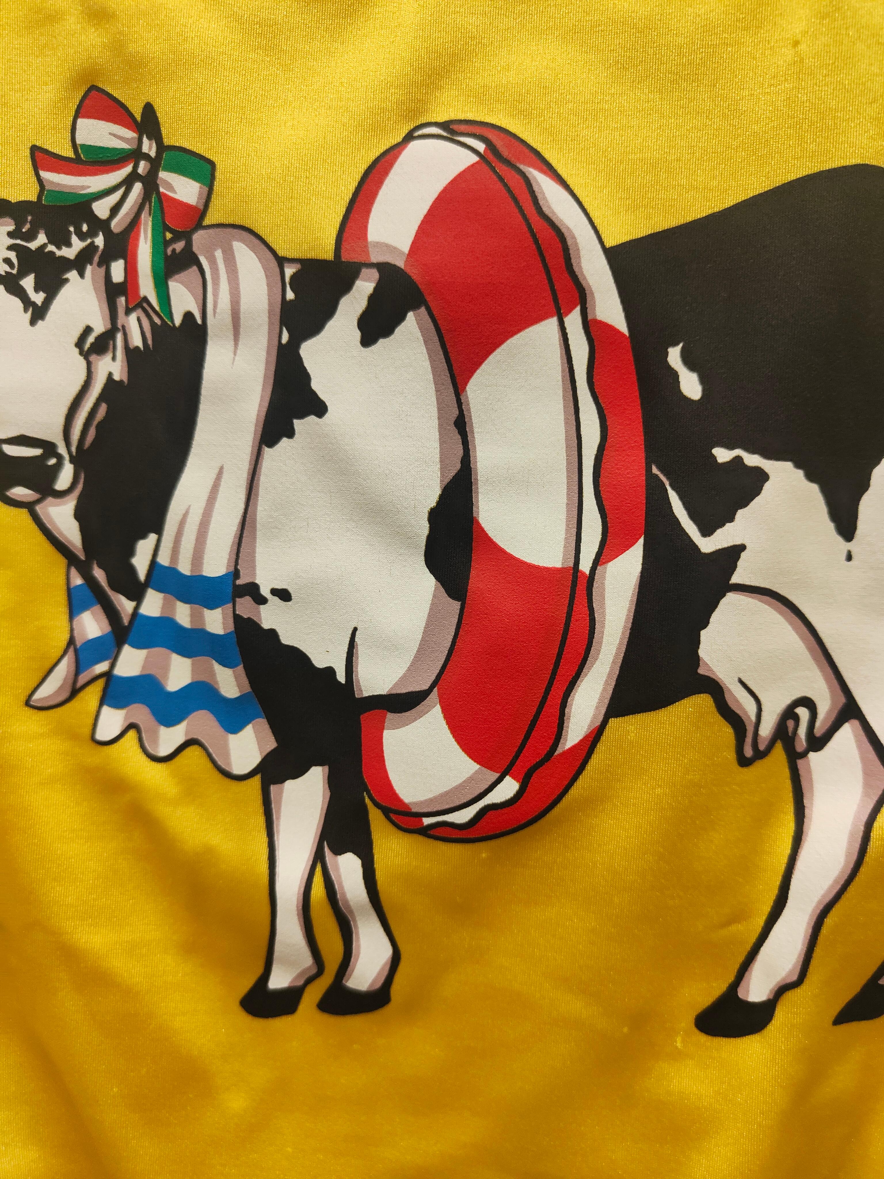 Vêtements de plage vintage Moschino Pour femmes en vente