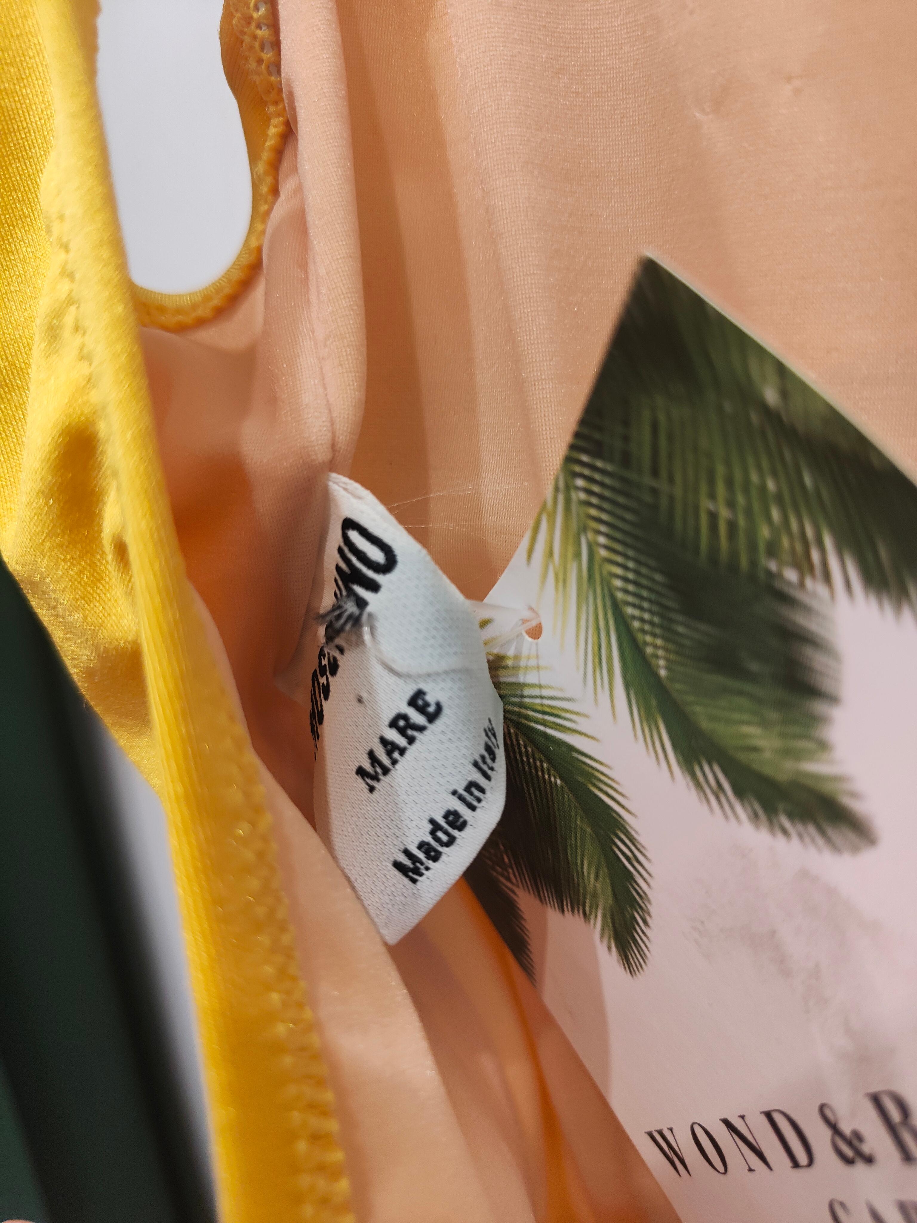 Vêtements de plage vintage Moschino en vente 3