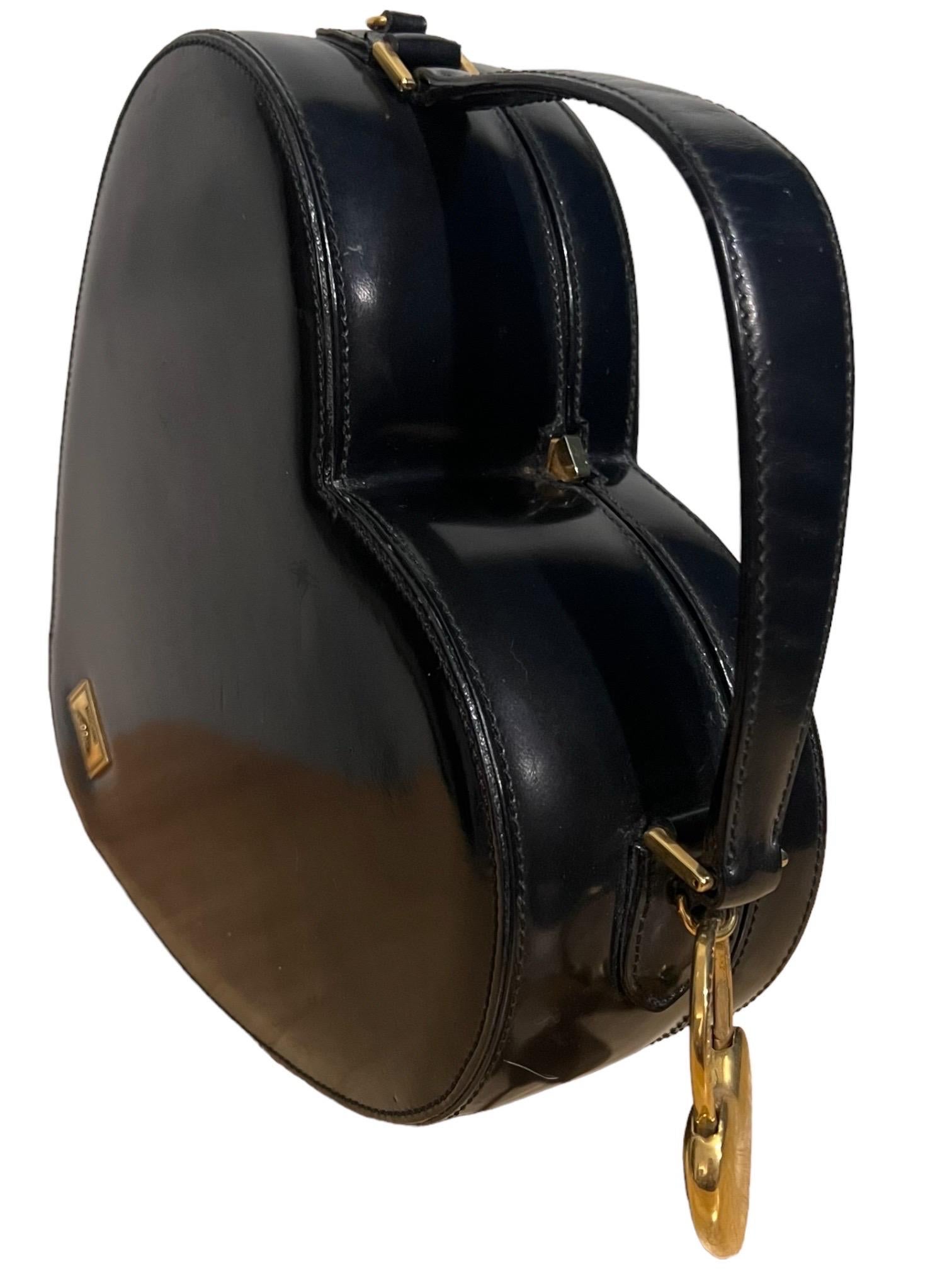 Moschino Rare sac en cuir noir en forme de cœur The Nanny 1