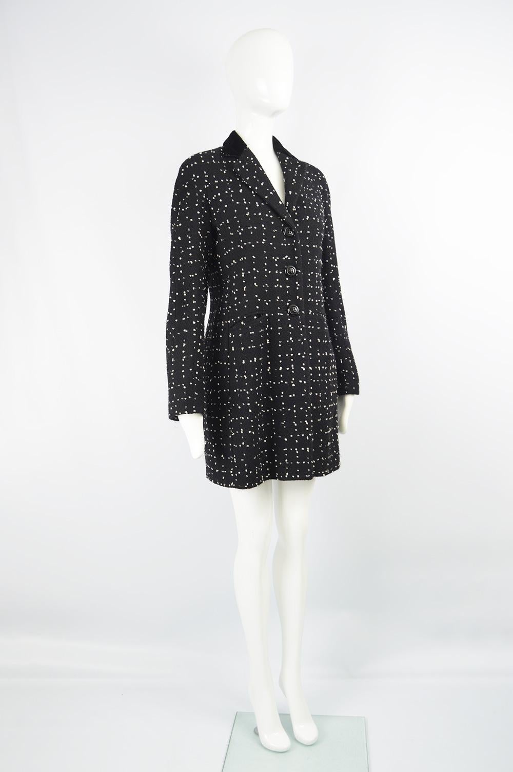 Moschino Vintage Black & White Bouclé Cashmere Tweed Coat, 1990s In Good Condition In Doncaster, South Yorkshire