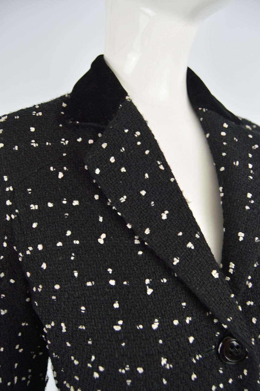 Women's Moschino Vintage Black & White Bouclé Cashmere Tweed Coat, 1990s