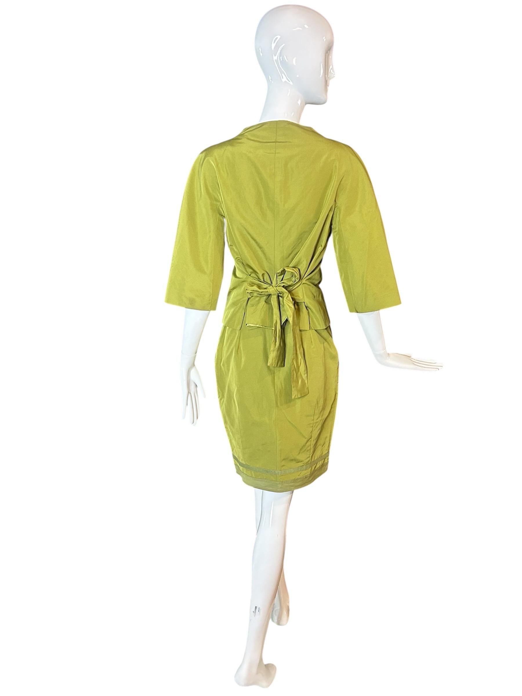 Donna Moschino - Set di abiti con gonna in seta verde chartreuse vintage, anni '90 in vendita