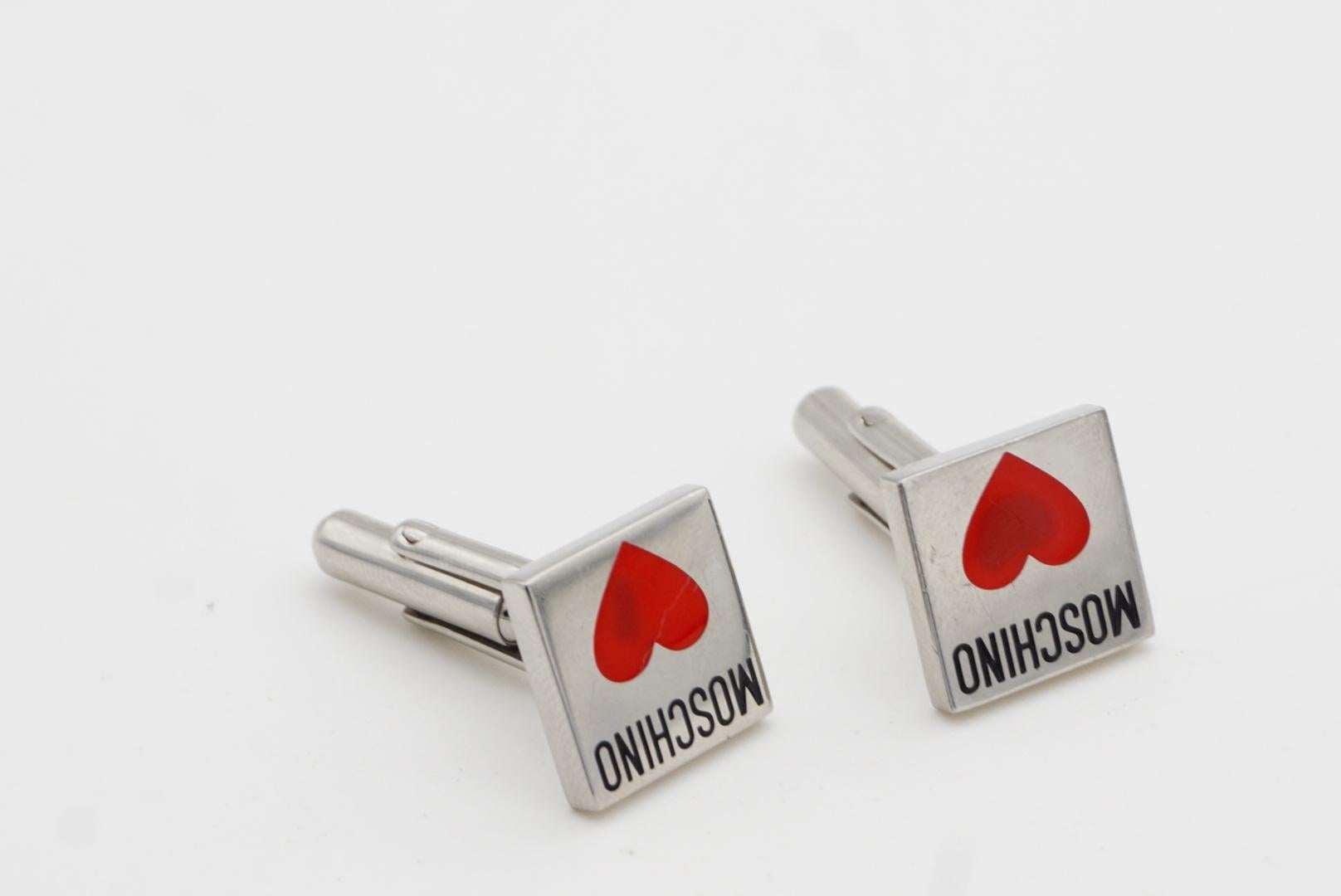 Moschino Vintage Classic Hallmark Logo Monogram Red Heart Love Square Cufflinks For Sale 5