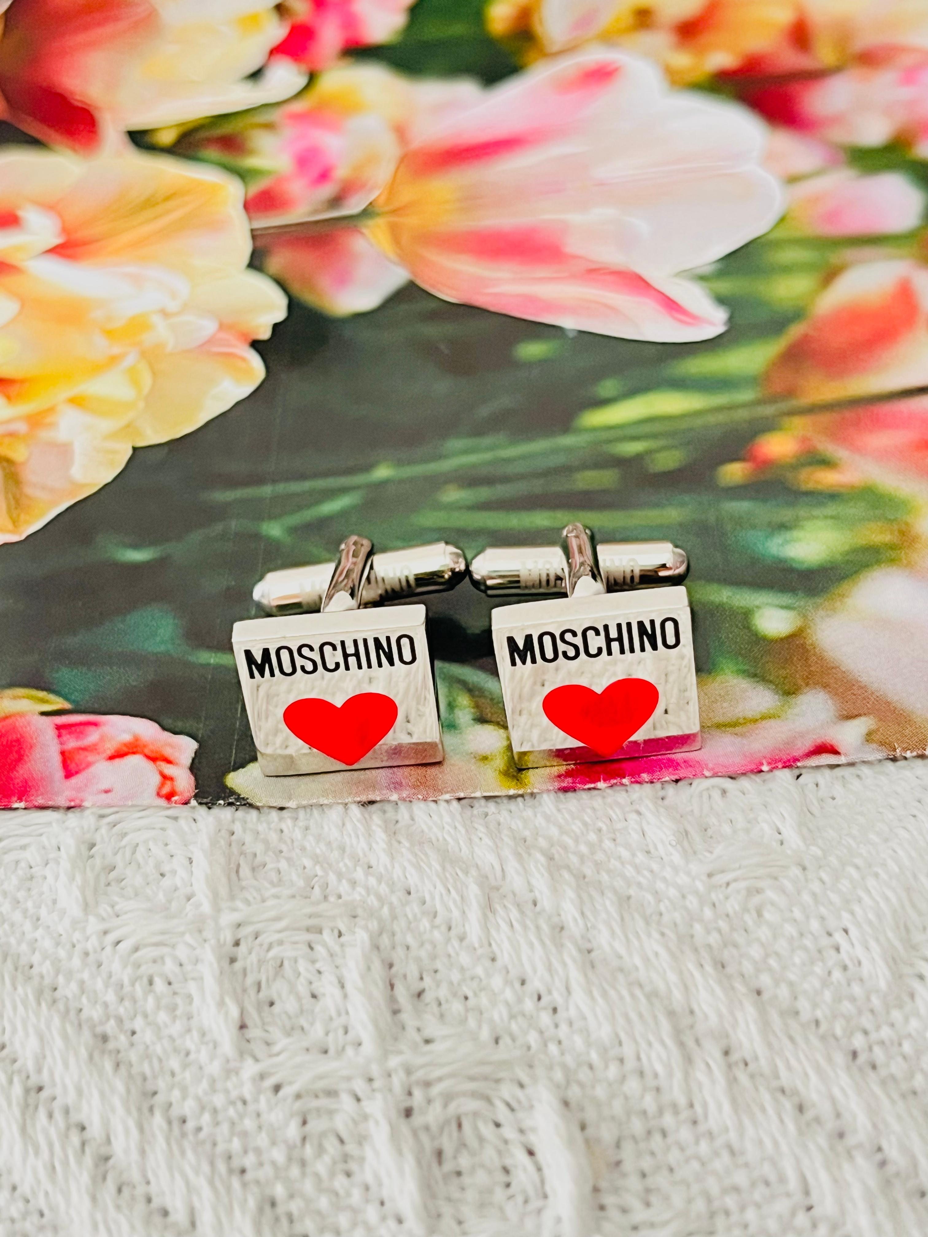 Contemporary Moschino Vintage Classic Hallmark Logo Monogram Red Heart Love Square Cufflinks For Sale