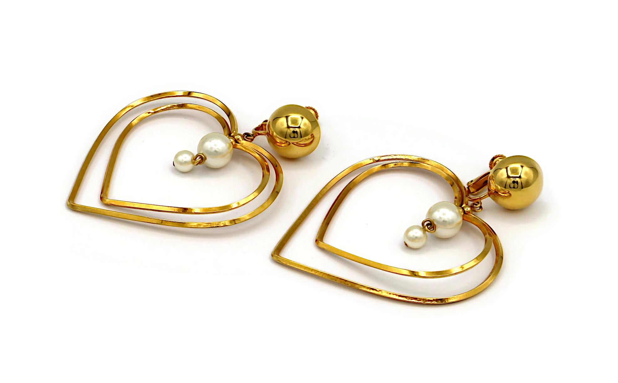 MOSCHINO Vintage Gold Tone Heart & Pearl Dangle Earrings For Sale 1