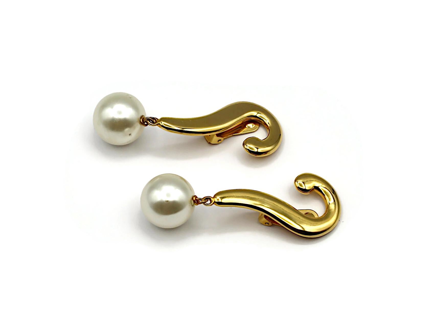 MOSCHINO Vintage Iconic Question Mark Dangling Earrings For Sale 2