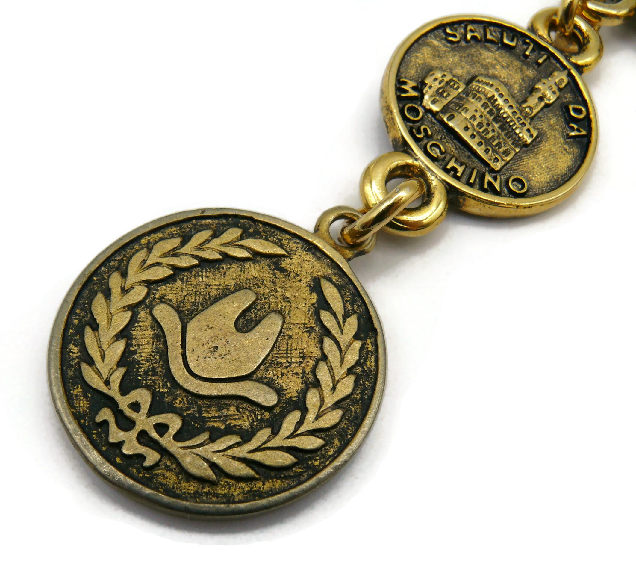 Boucles d'oreilles pendantes MOSCHINO Vintage Massive Jewelled Coin Charm en vente 5