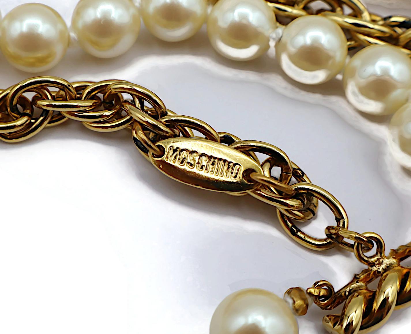 MOSCHINO Bracciale vintage con catena e perle a più fili in tonalità oro in vendita 12