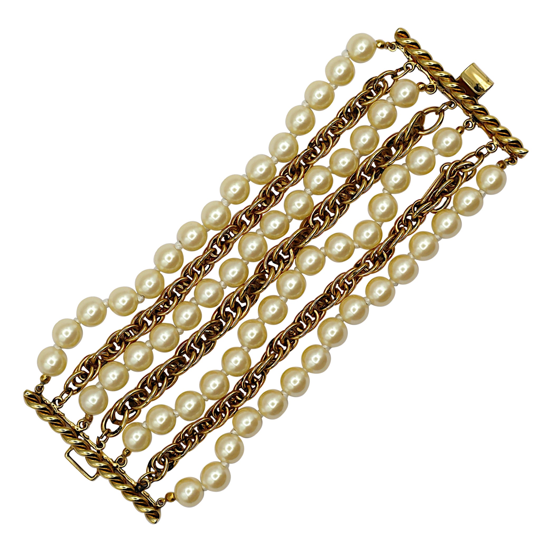 MOSCHINO Brazalete vintage de cadena de varias vueltas en tono dorado y perlas en venta
