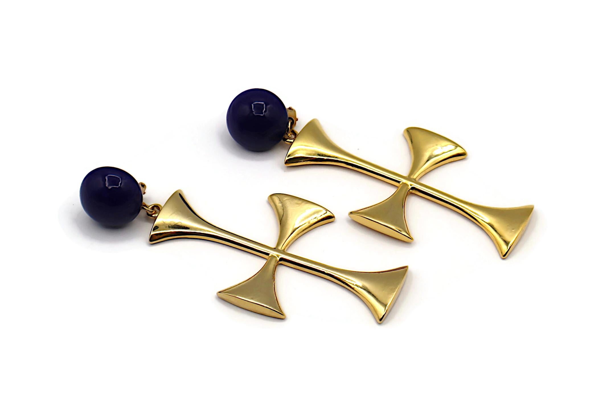 MOSCHINO Vintage Oversized Cross Dangling Earrings In Good Condition For Sale In Nice, FR