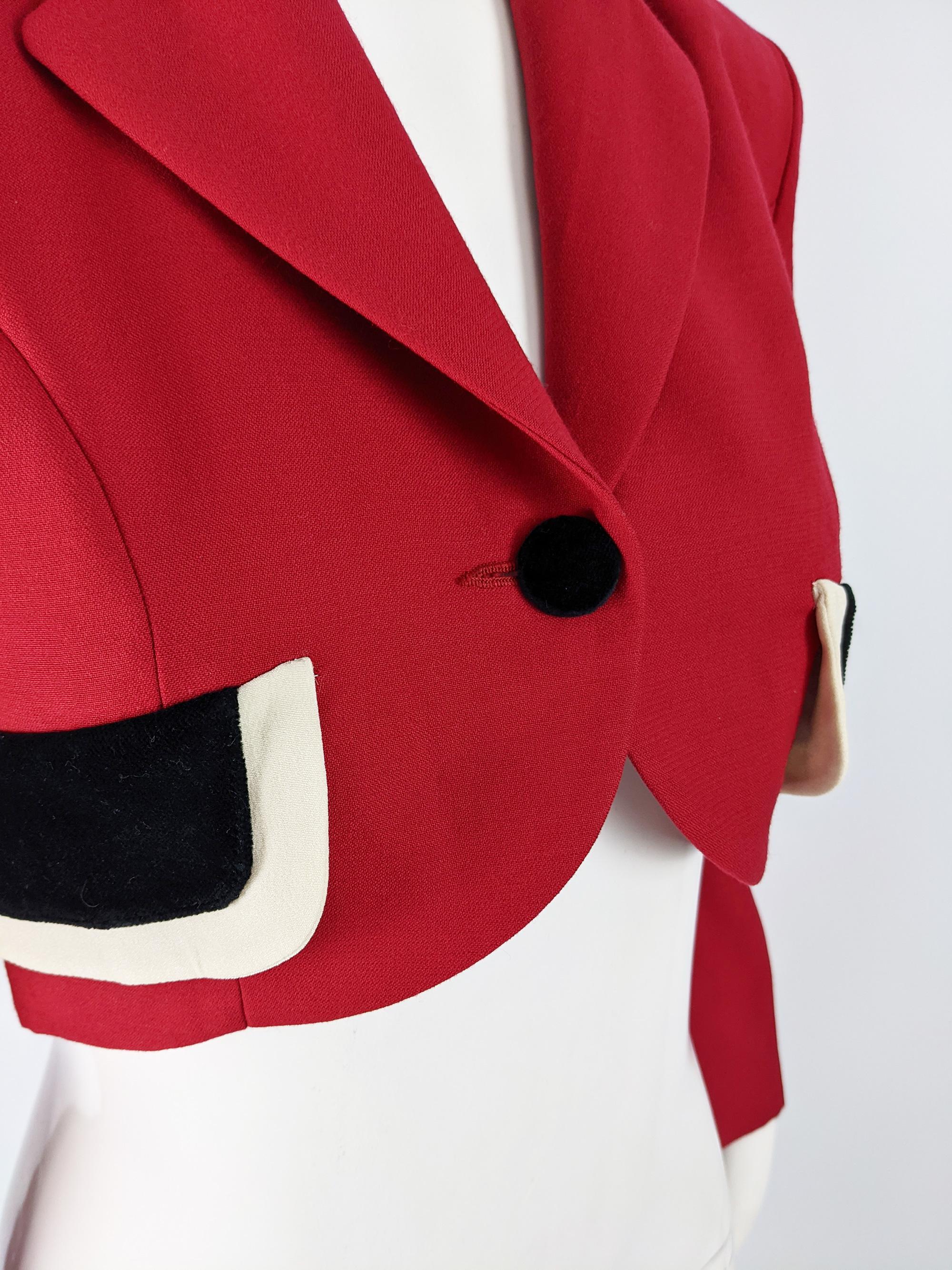 Women's Moschino Vintage Red Crepe Crop Jacket For Sale