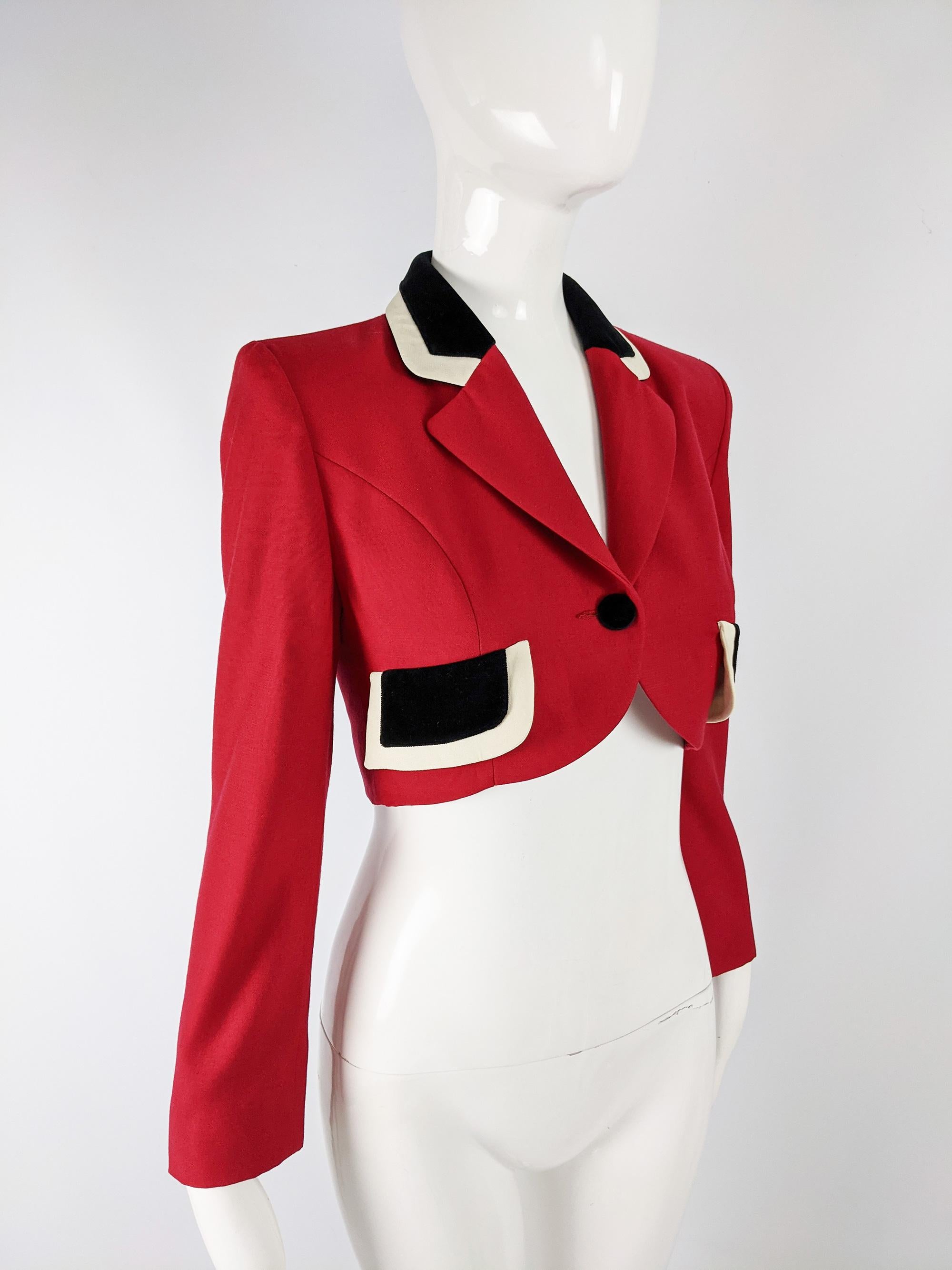 Moschino Vintage Red Crepe Crop Jacket For Sale 1