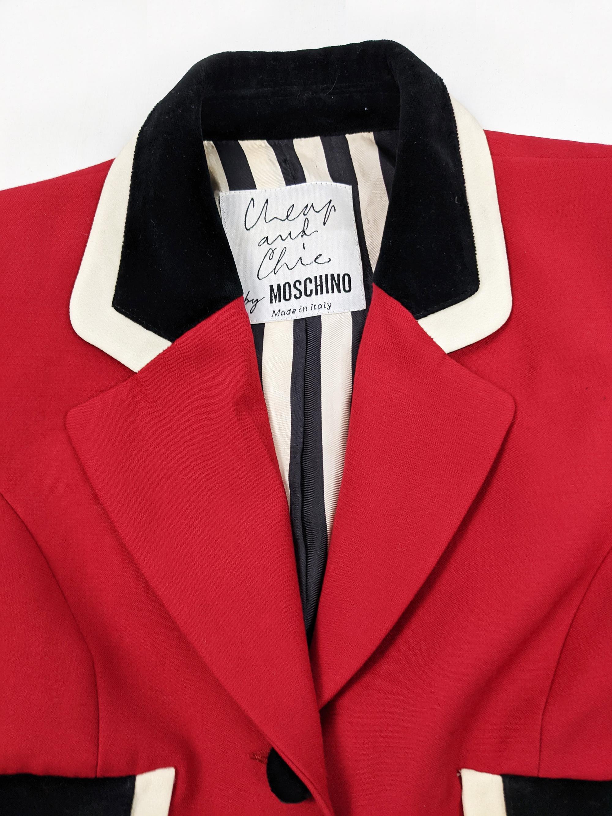 Moschino Vintage Red Crepe Crop Jacket For Sale 3