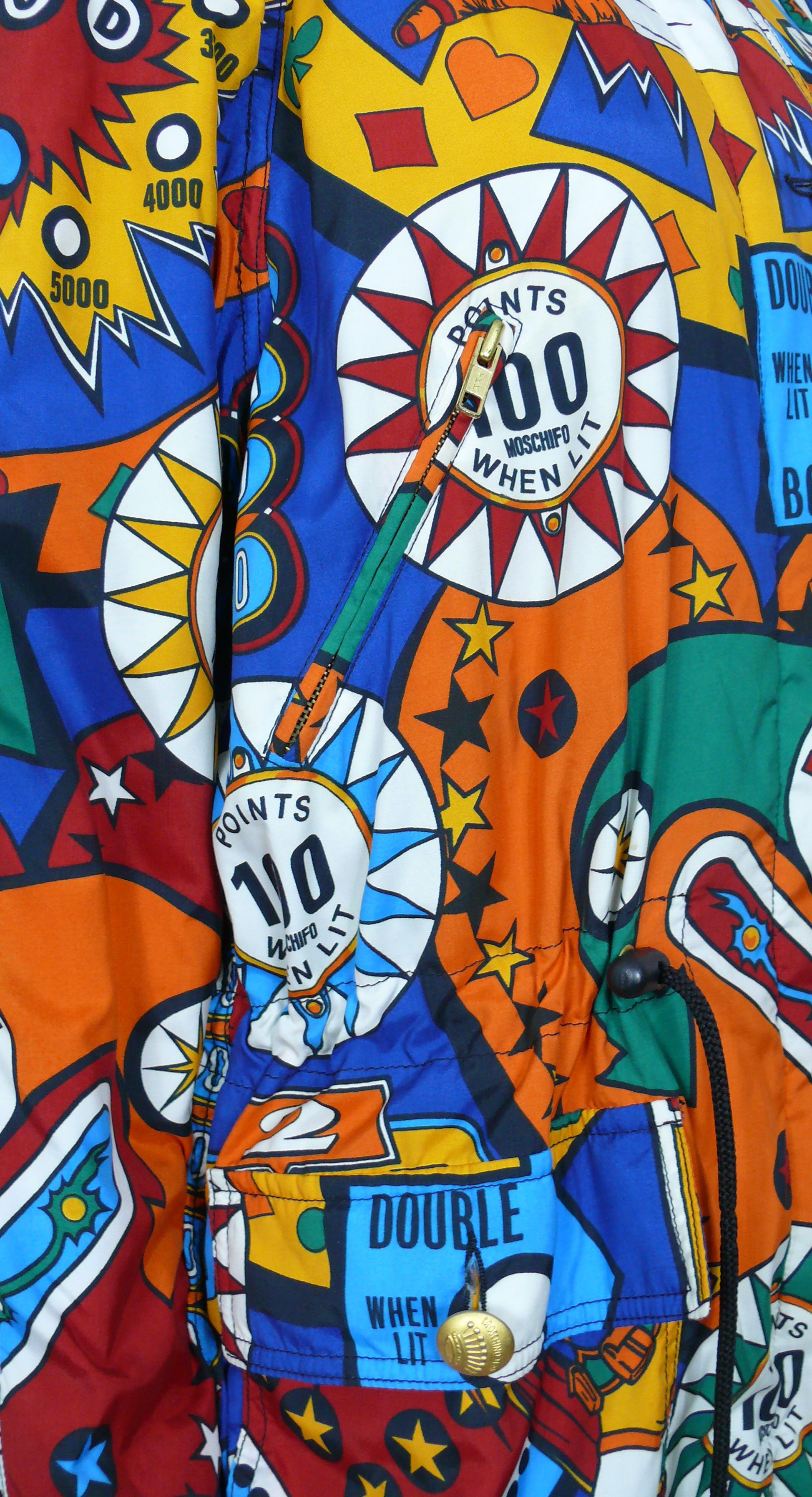 Moschino Vintage Super Hero Pinball Print Hooded Jacket USA Taglia 8 in vendita 5