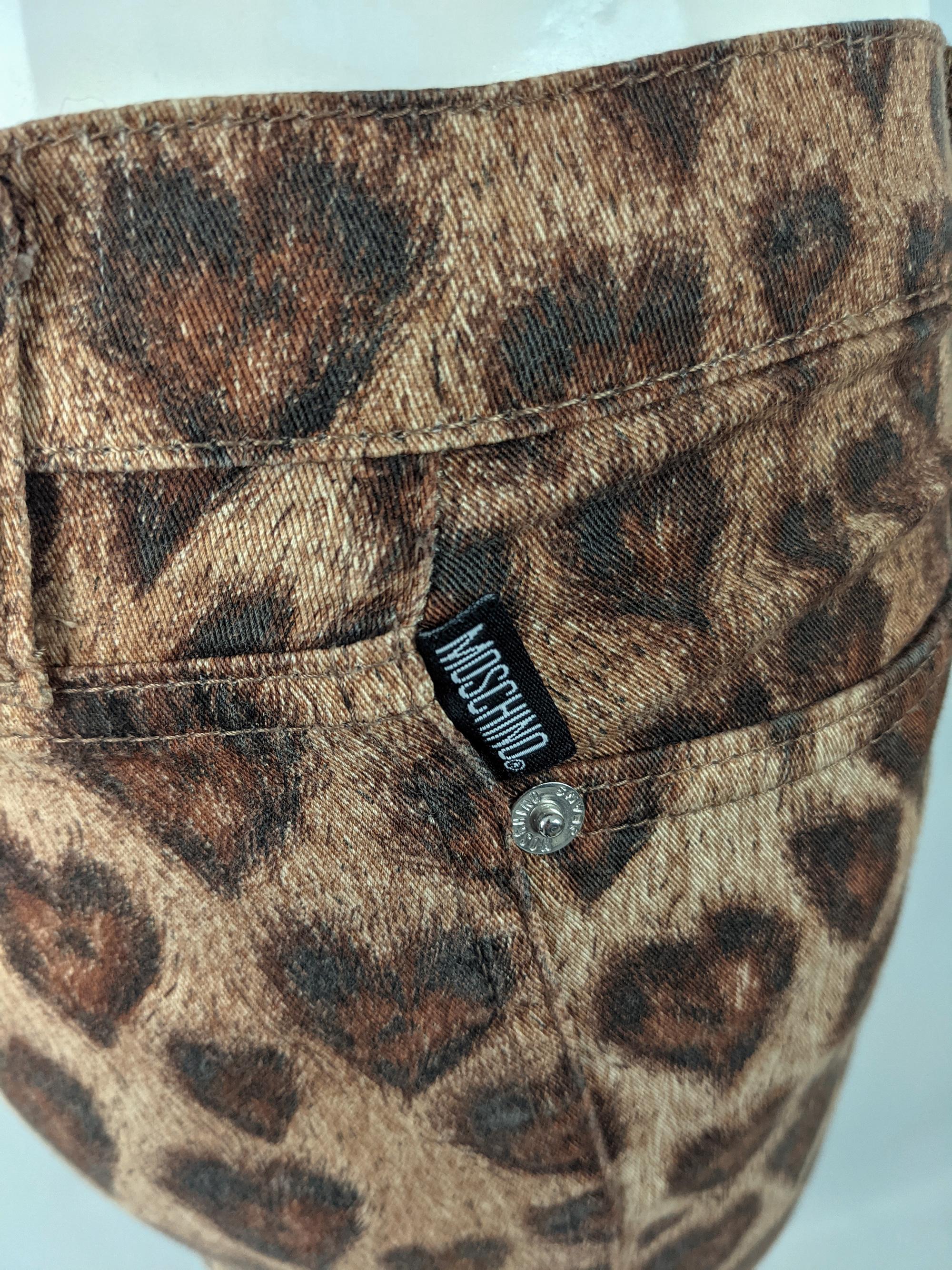 Moschino Vintage Womens Leopard Love Heart Print Jeans, 1990s In Good Condition In Doncaster, South Yorkshire