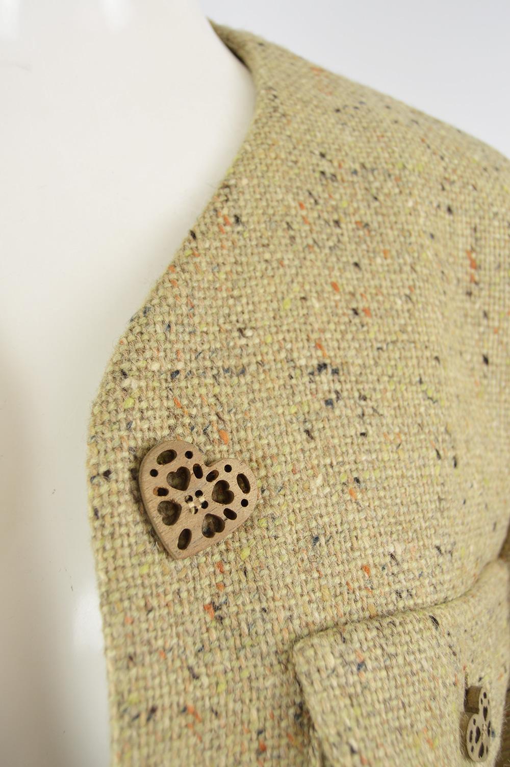 Moschino Vintage Wool Tweed 2 Piece Jacket & Skirt Suit with Heart Button, 1990s In Excellent Condition For Sale In Doncaster, South Yorkshire