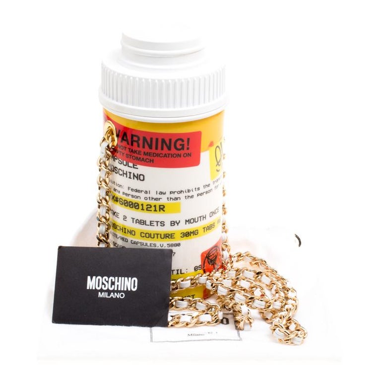 Moschino White Capsule Patent Leather Pill Bottle Crossbody Bag For Sale at  1stDibs | moschino pill bag, pill bottle purse, pill bottle shaped purse
