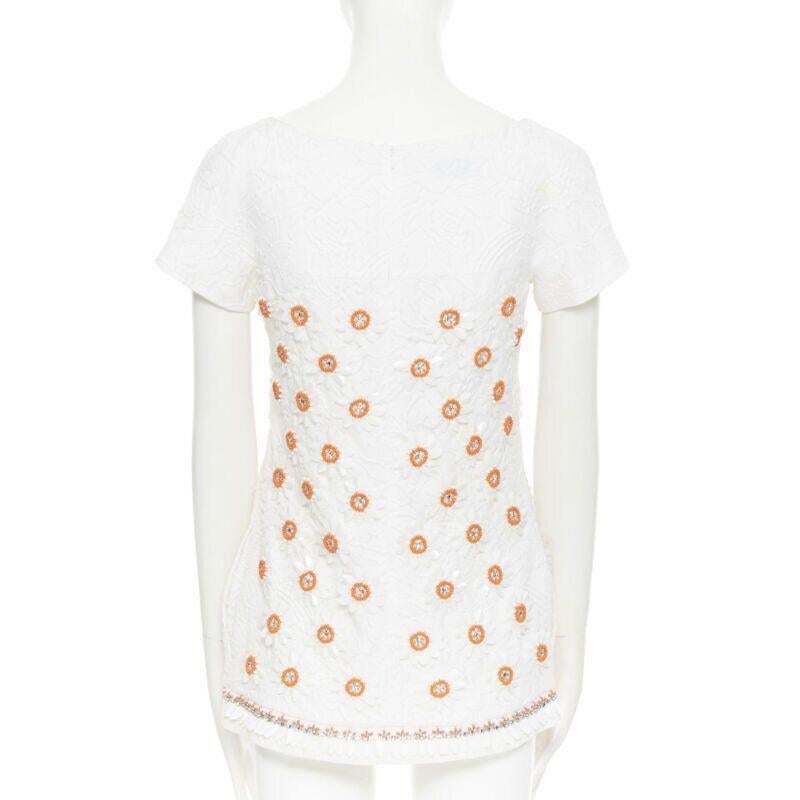 Donna MOSCHINO top in cotone bianco cloque arancione impreziosito da perline e cristalli floreali IT38 in vendita