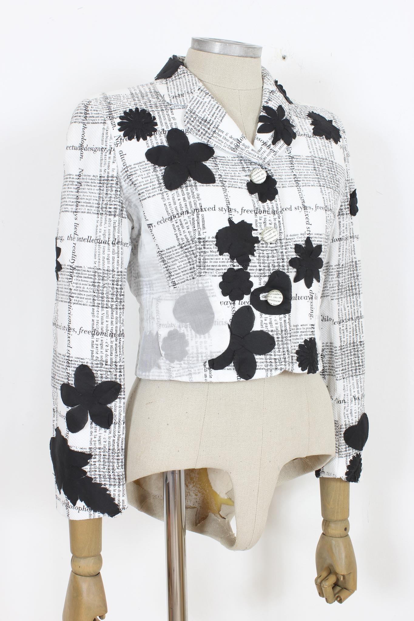 Women's Moschino White Cotton Vintage Short Floral Marquez Book Jacket 90s For Sale