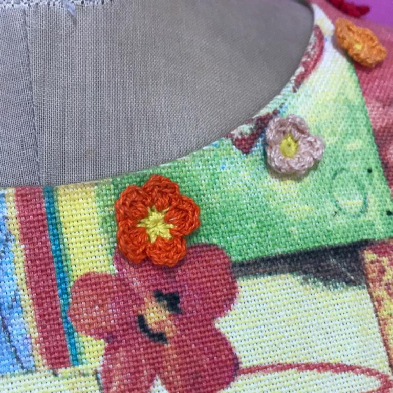 De las mujeres Moschino Vestido de Verano Corazón Amarillo Signo de Paz en venta
