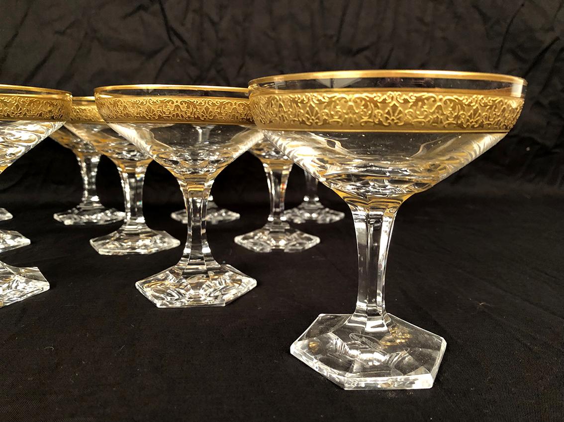 Czech Moser à Carlsbad (Tchécoslovaquie) série de onze coupes à champagne en cristal For Sale