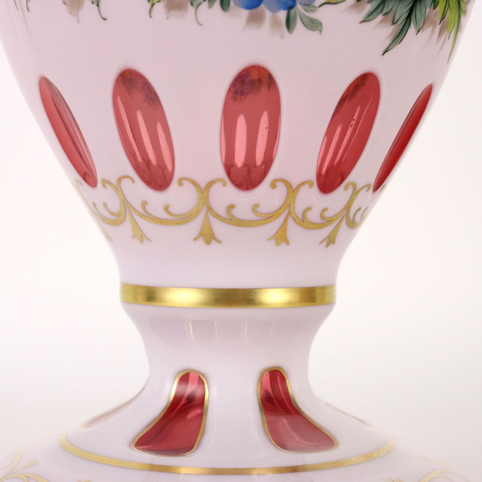 Moser Bohemia Crystal Vase Tschecoslovakia XX Century In Good Condition For Sale In Milano, IT