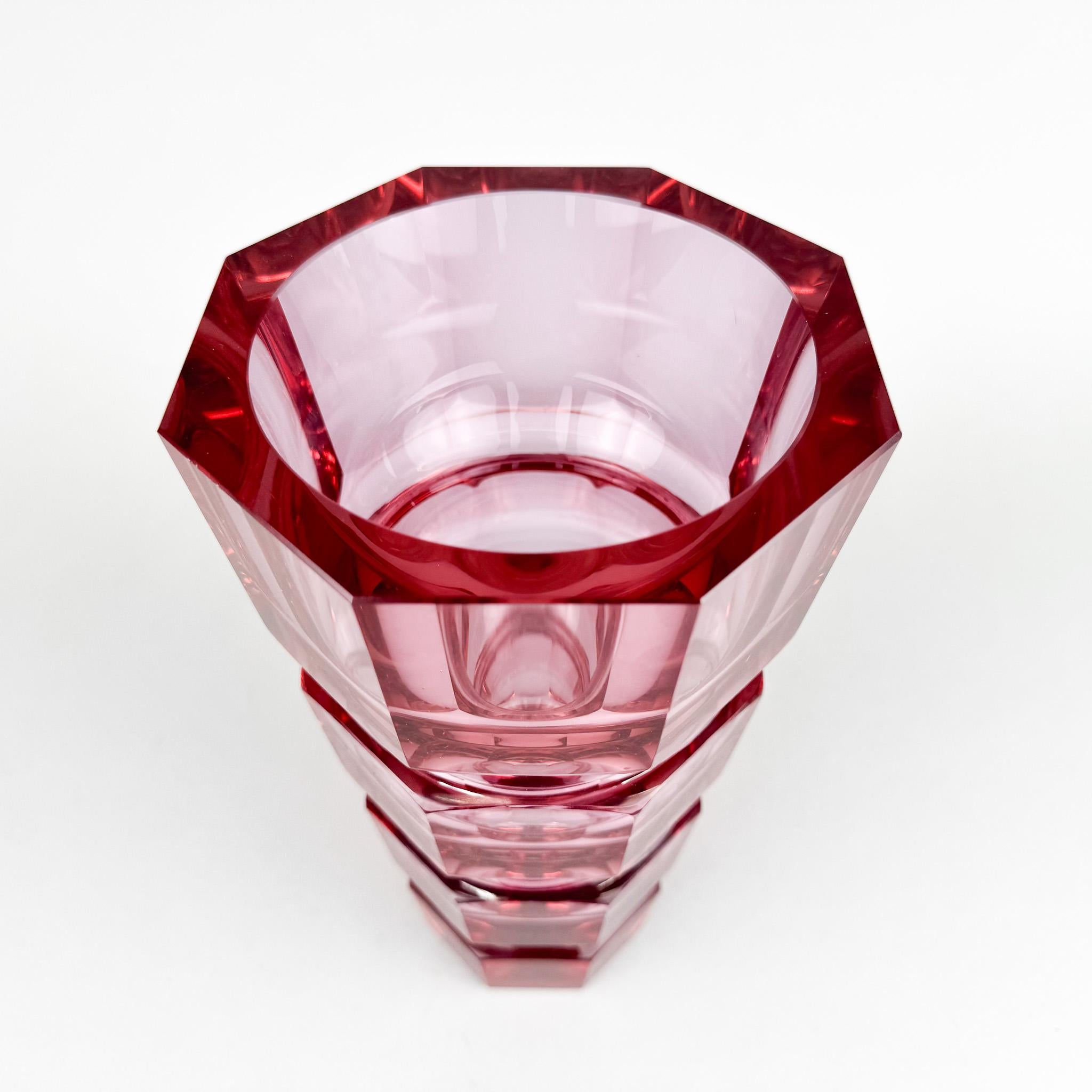Tchèque Vase en verre Moser de Josef Hoffmann