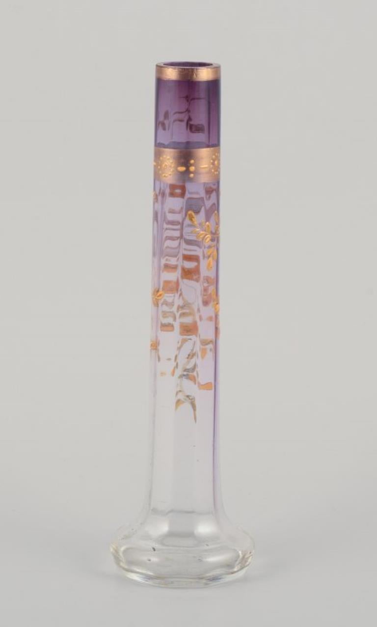 Vetro artistico Moser Karlsbad, Bohemia. Vaso in vetro artistico, alto e dal collo stretto. 1920s in vendita