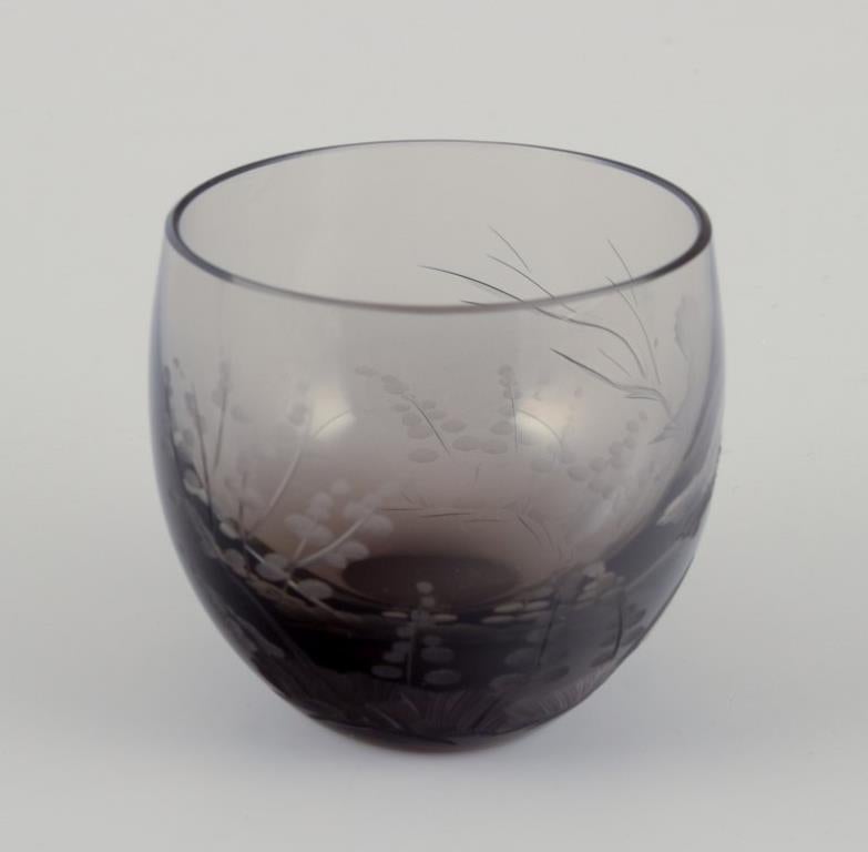 Tchèque Moser, Karlsbad, République tchèque Ensemble de quatre verres à vodka colorés. en vente