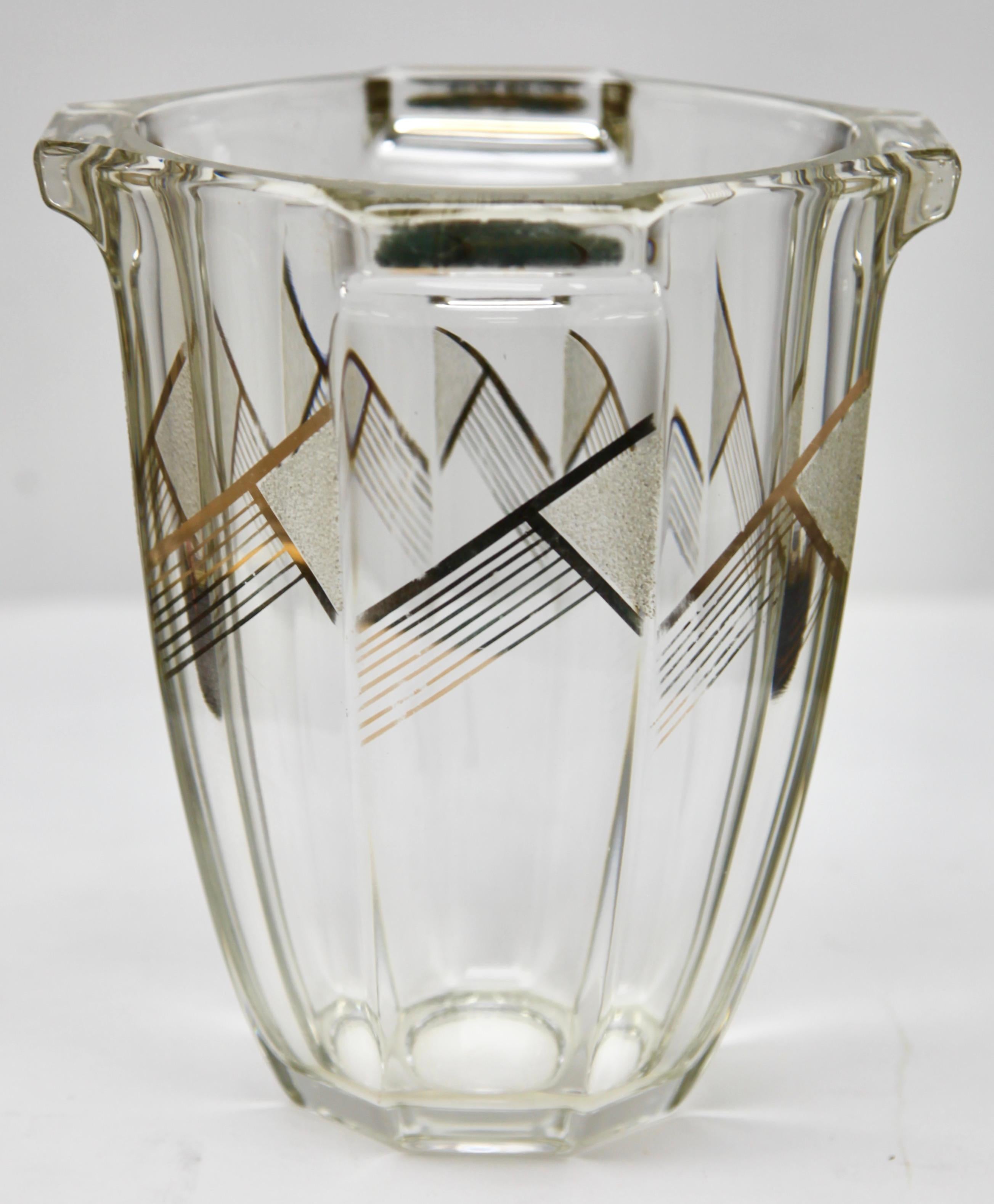 Moser & Söhne Karlsbad Art Deco Vase Signed with Geometric Gold Painted Design In Good Condition For Sale In Verviers, BE