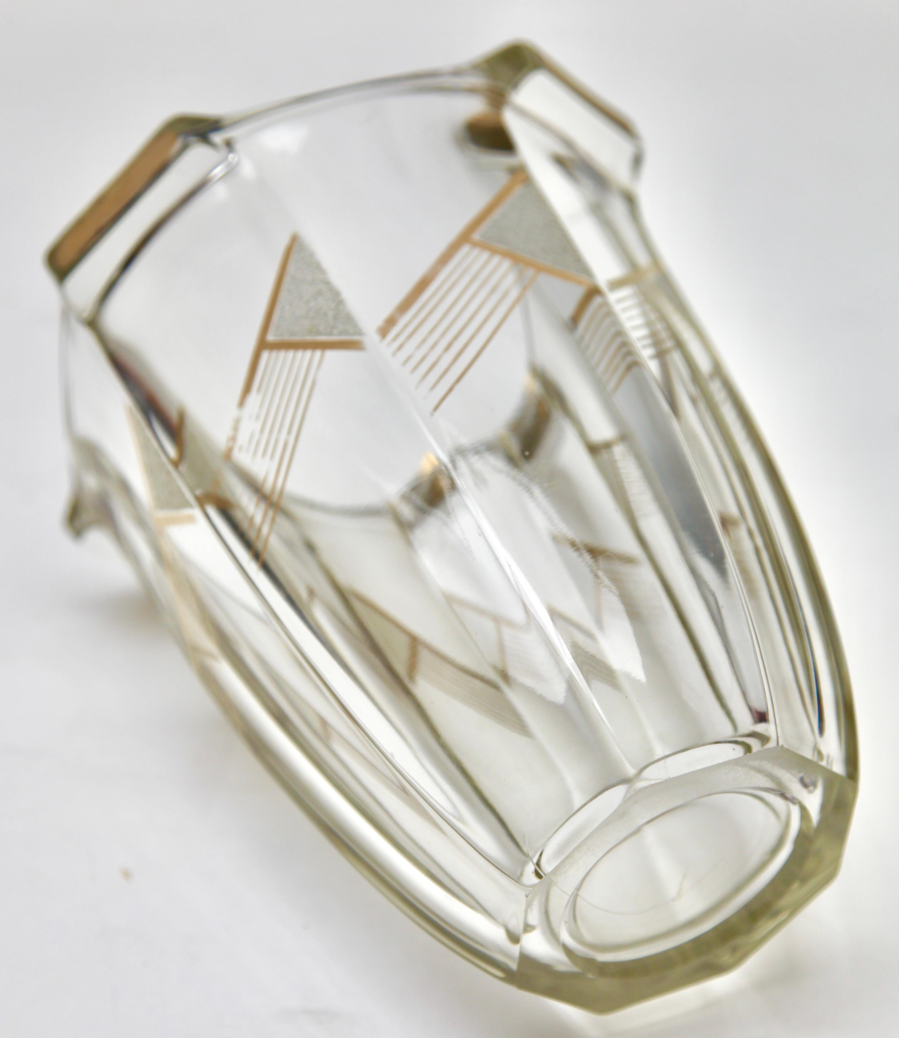 Moser & Söhne Karlsbad Art Deco Vase signiert mit geometrischem goldgemaltem Design/One im Angebot 1